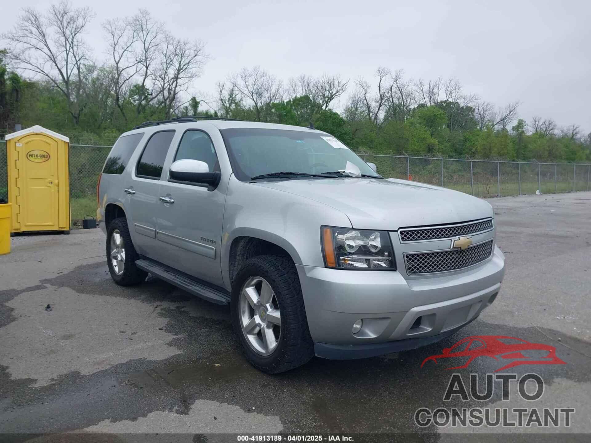 CHEVROLET TAHOE 2011 - 1GNSCAE06BR377131