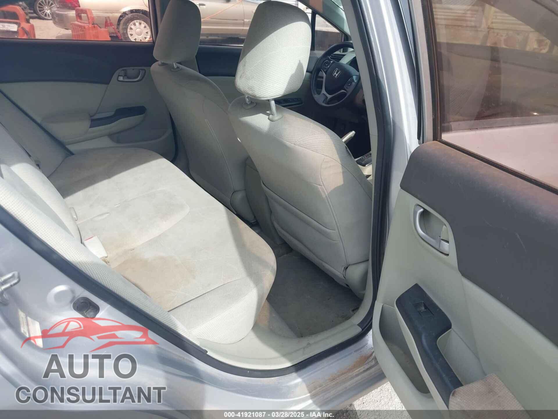 HONDA CIVIC 2012 - 19XFB2F55CE013034