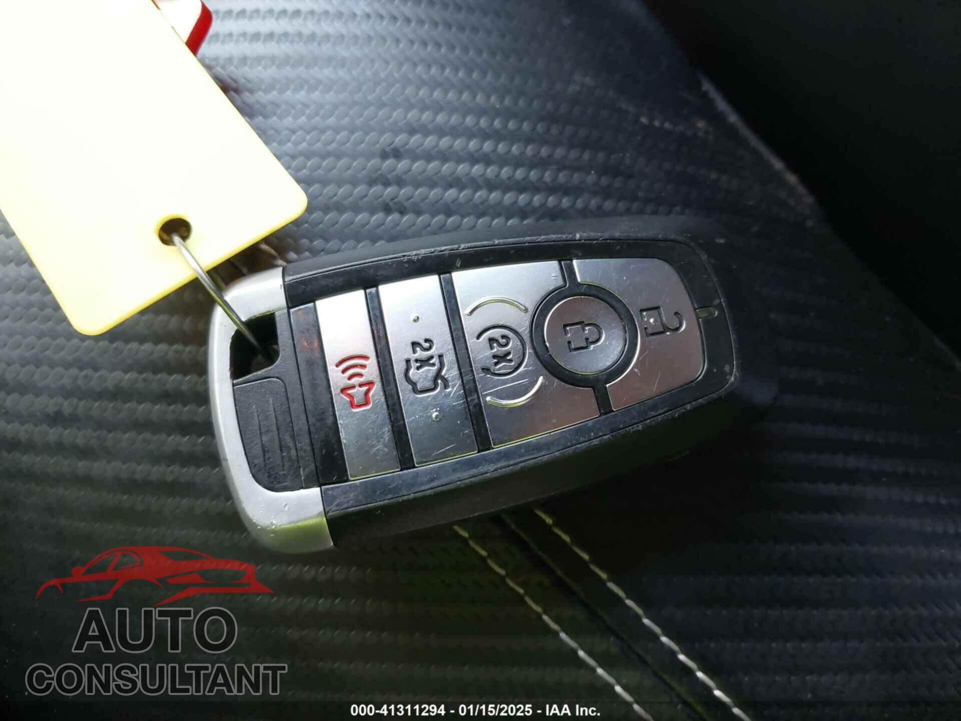 FORD MUSTANG 2020 - 1FA6P8TH7L5118839