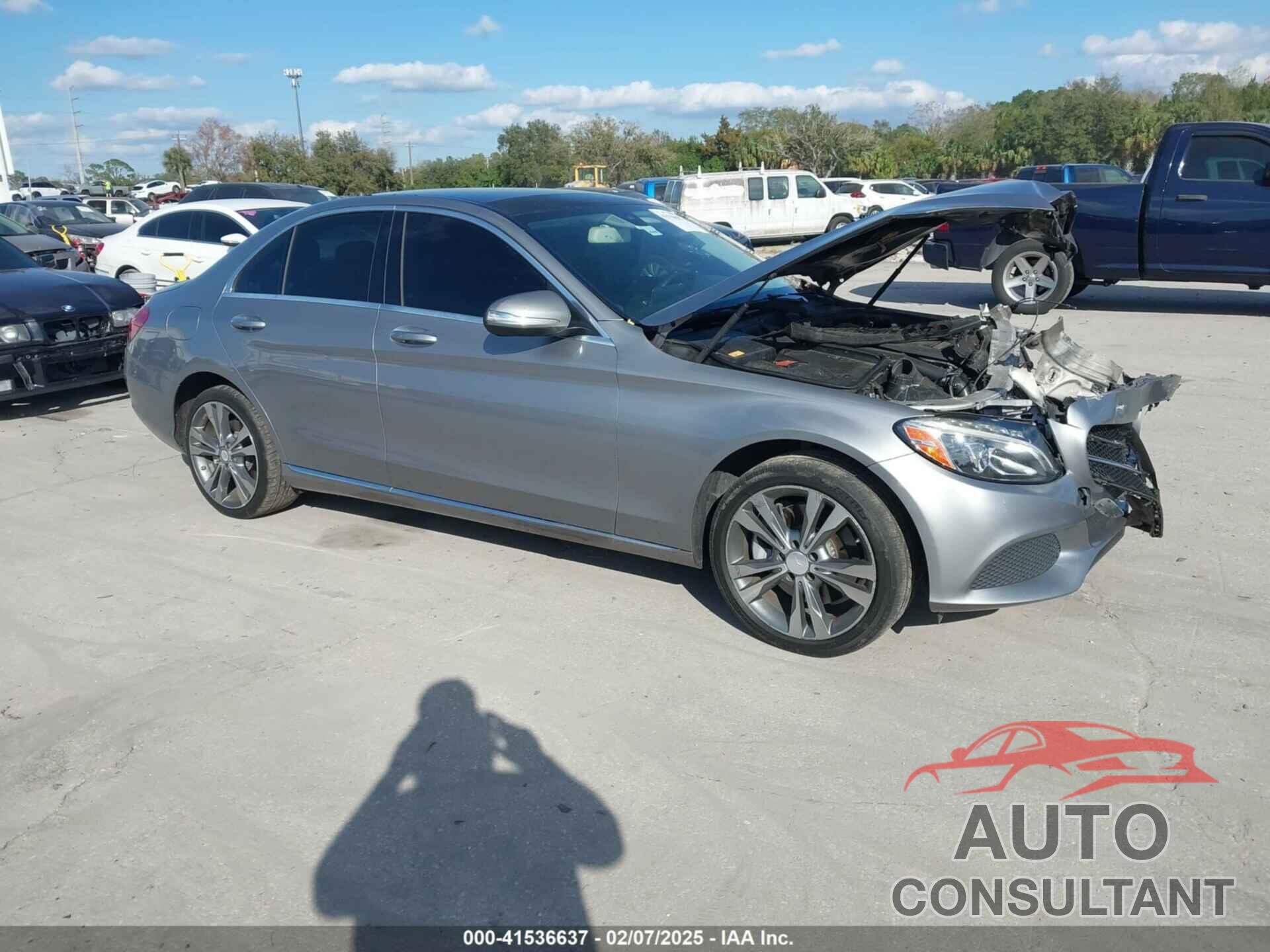 MERCEDES-BENZ C 300 2015 - 55SWF4KB4FU004849