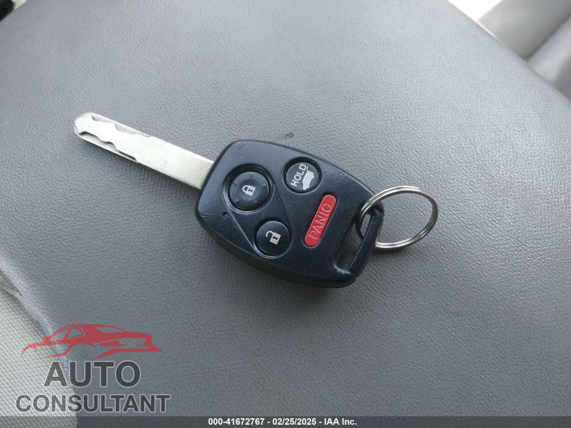 HONDA PILOT 2013 - 5FNYF3H94DB018384