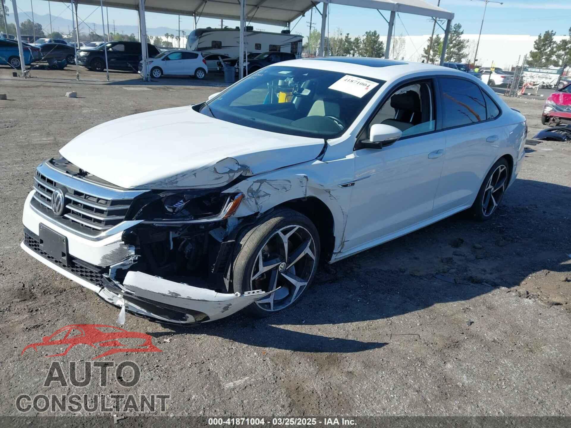 VOLKSWAGEN PASSAT 2021 - 1VWMA7A38MC007750
