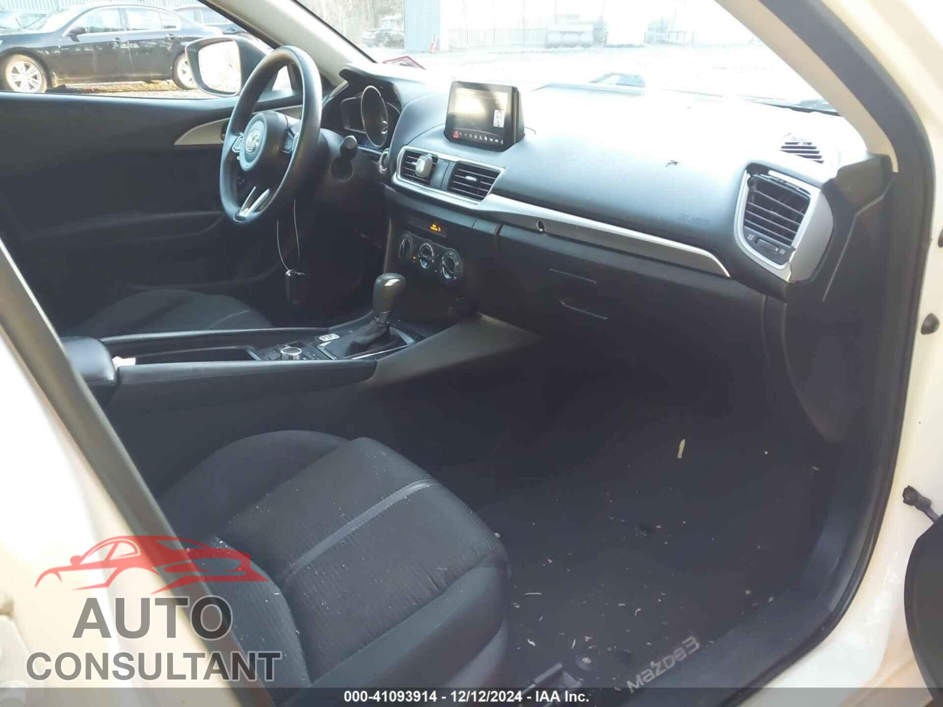 MAZDA MAZDA3 2017 - 3MZBN1U7XHM108395