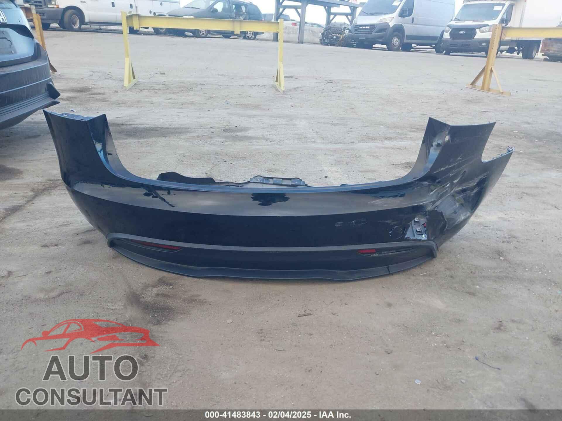 TESLA MODEL 3 2024 - 5YJ3E1EB8RF789477