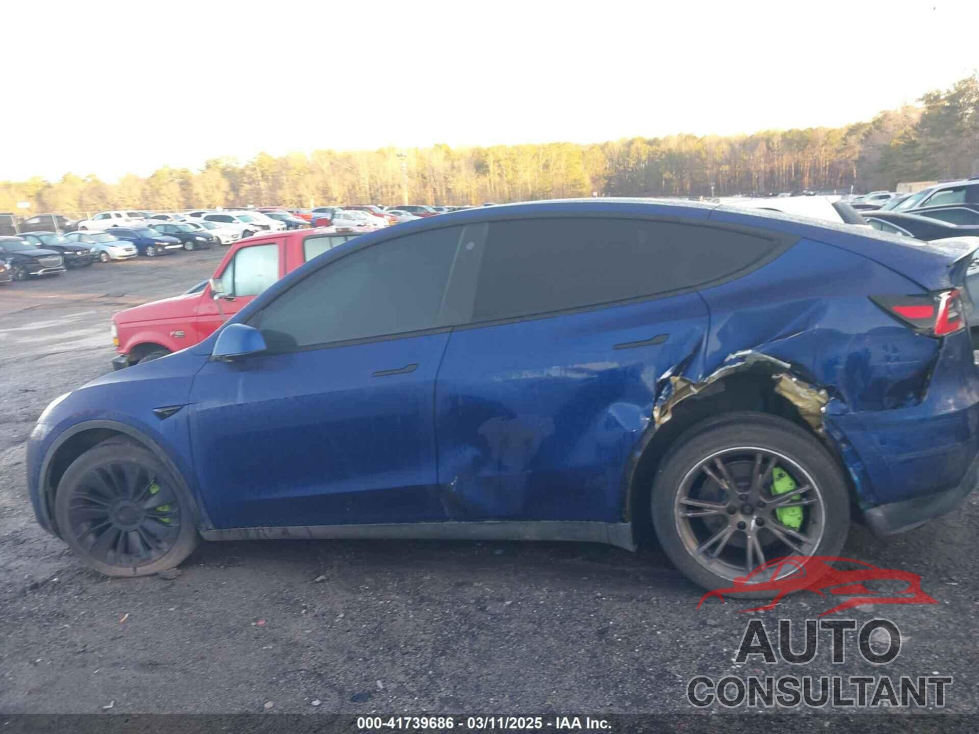 TESLA MODEL Y 2021 - 5YJYGDEE0MF066727