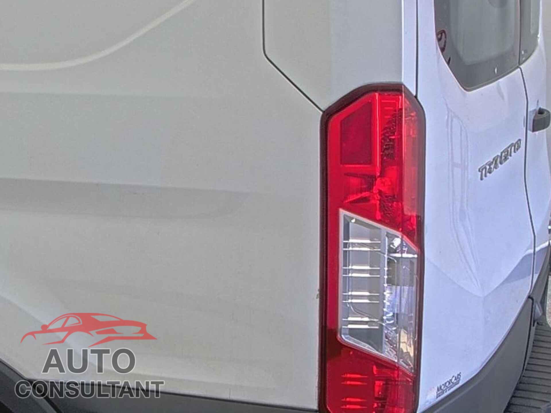 FORD TRANSIT 2017 - 1FTYE1YM8HKA82271