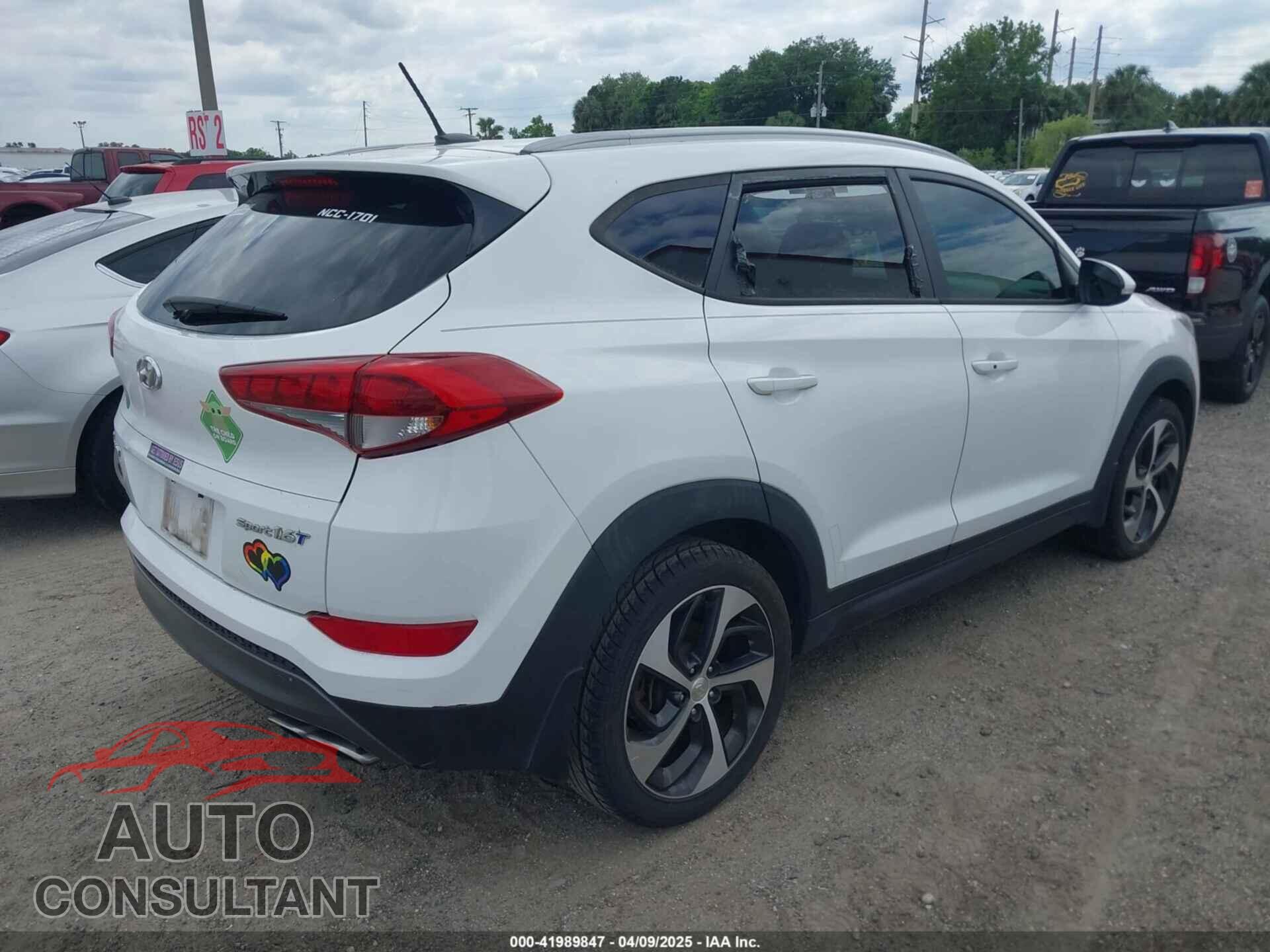 HYUNDAI TUCSON 2016 - KM8J33A21GU169553