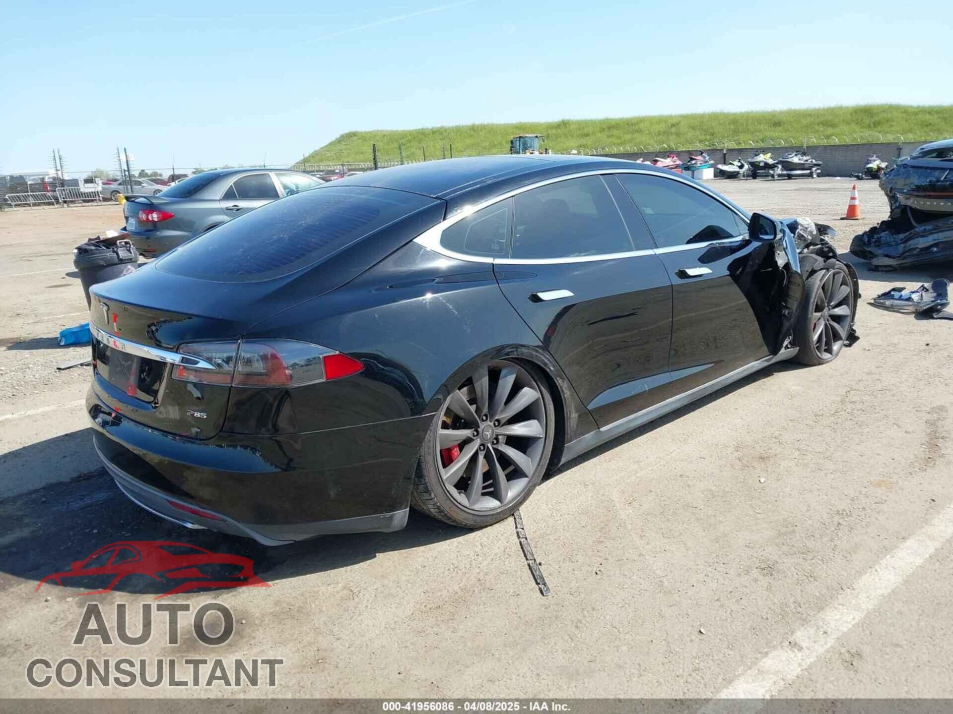 TESLA MODEL S 2014 - 5YJSA1H11EFP48077