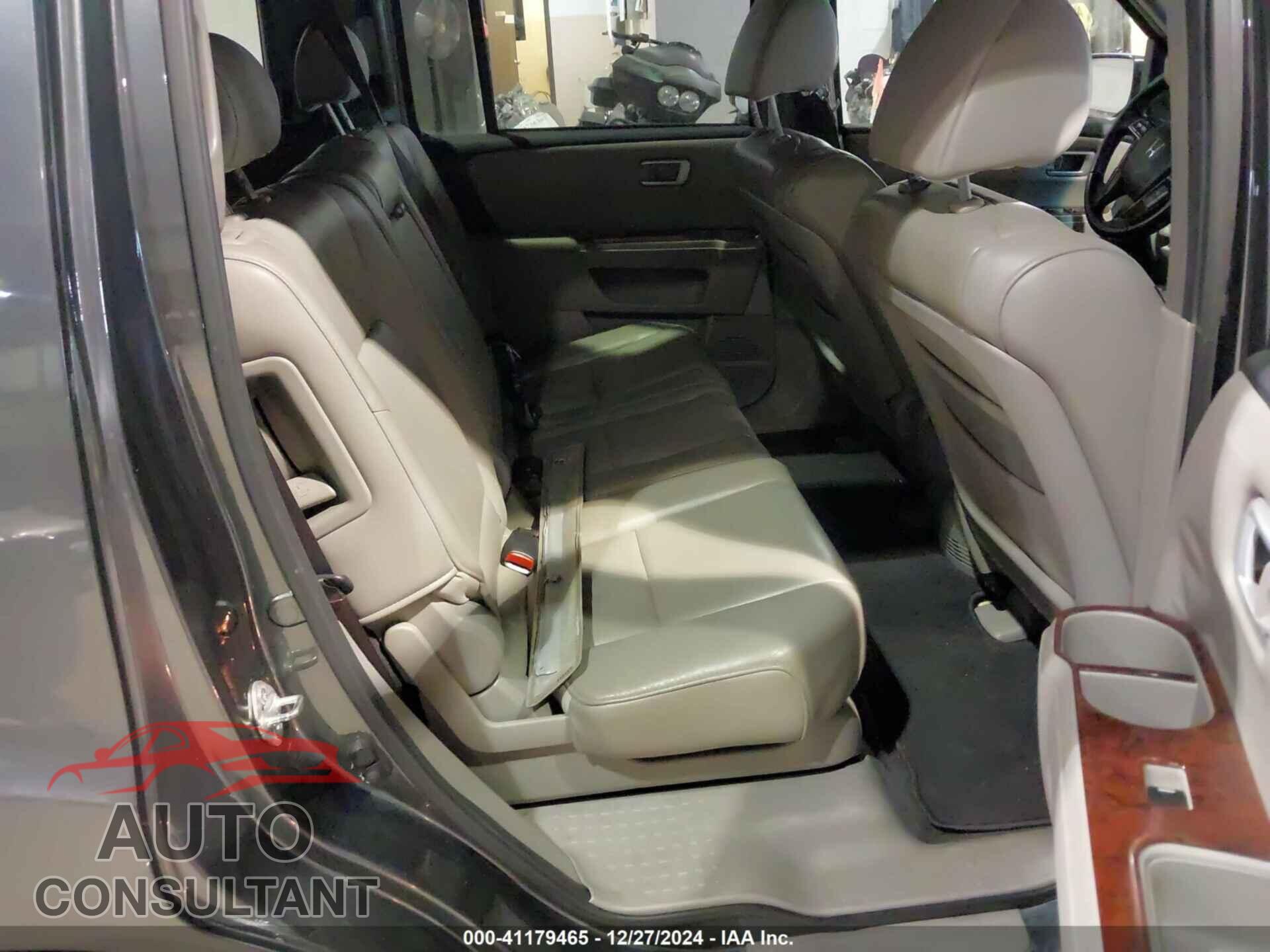 HONDA PILOT 2011 - 5FNYF4H79BB029611