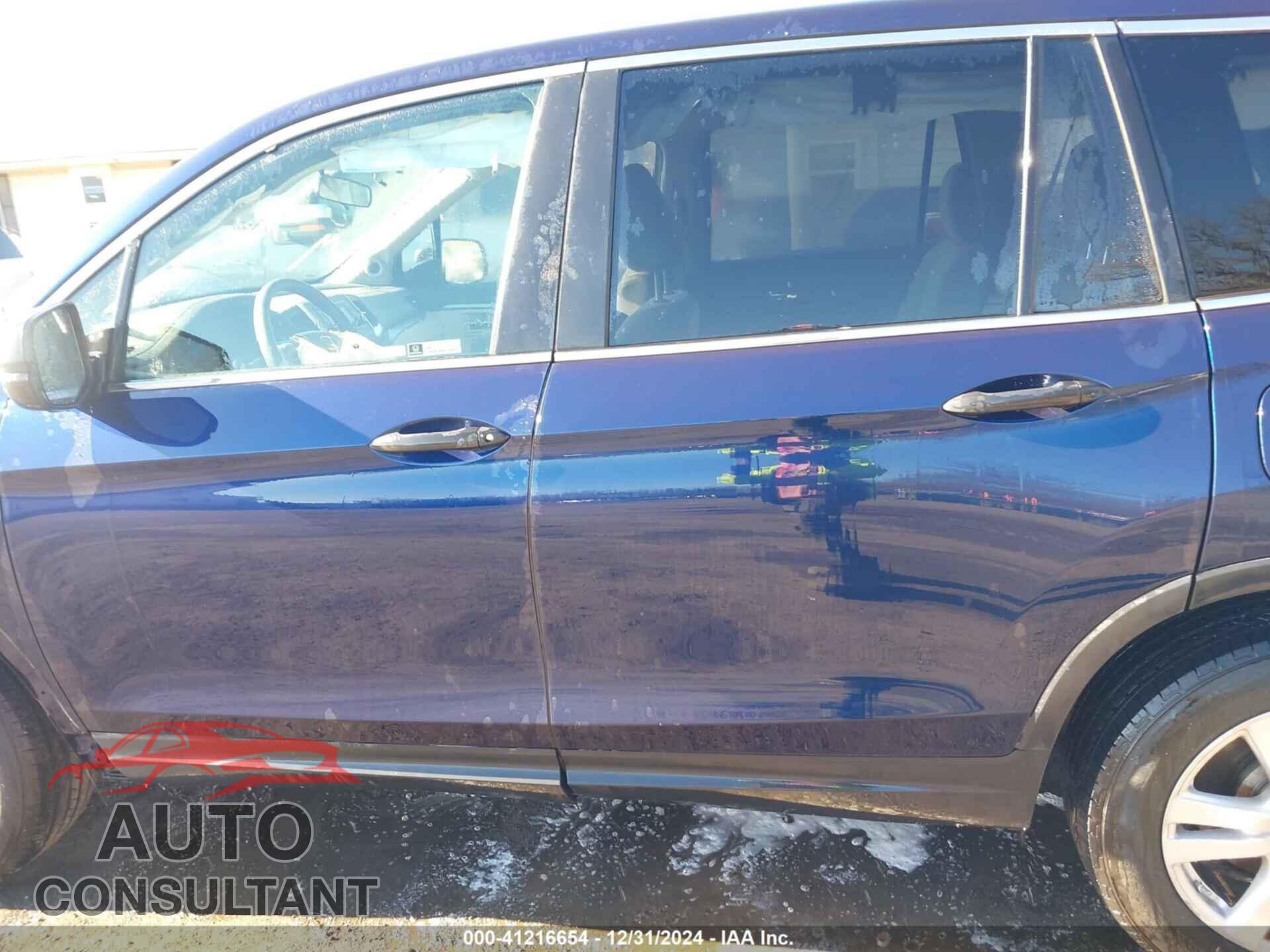 HONDA PILOT 2017 - 5FNYF5H18HB044661