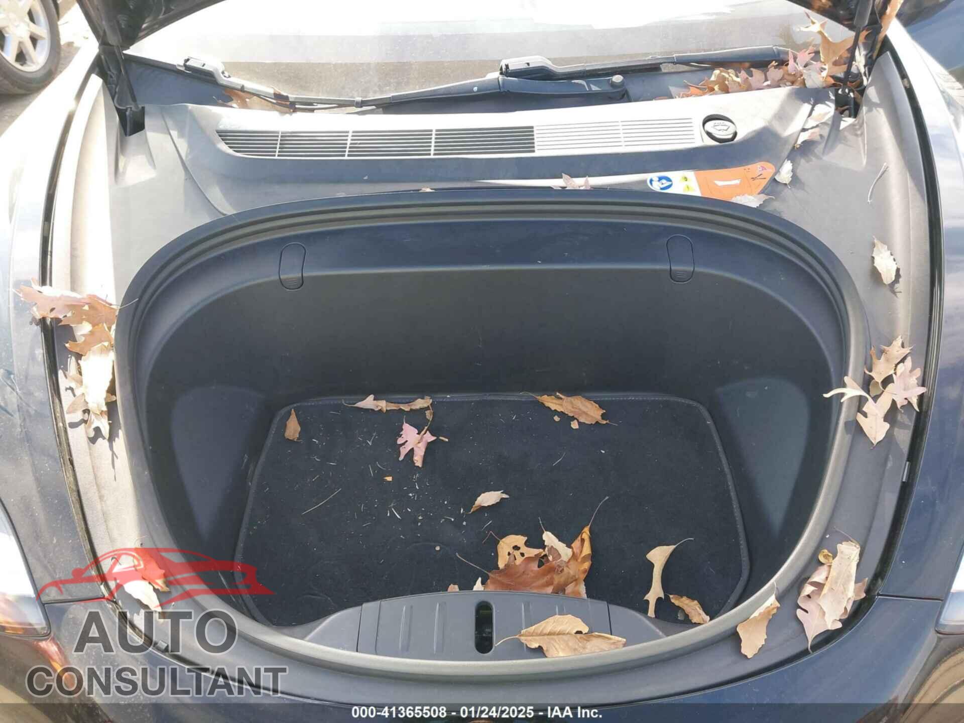 TESLA MODEL 3 2018 - 5YJ3E1EA8JF006783