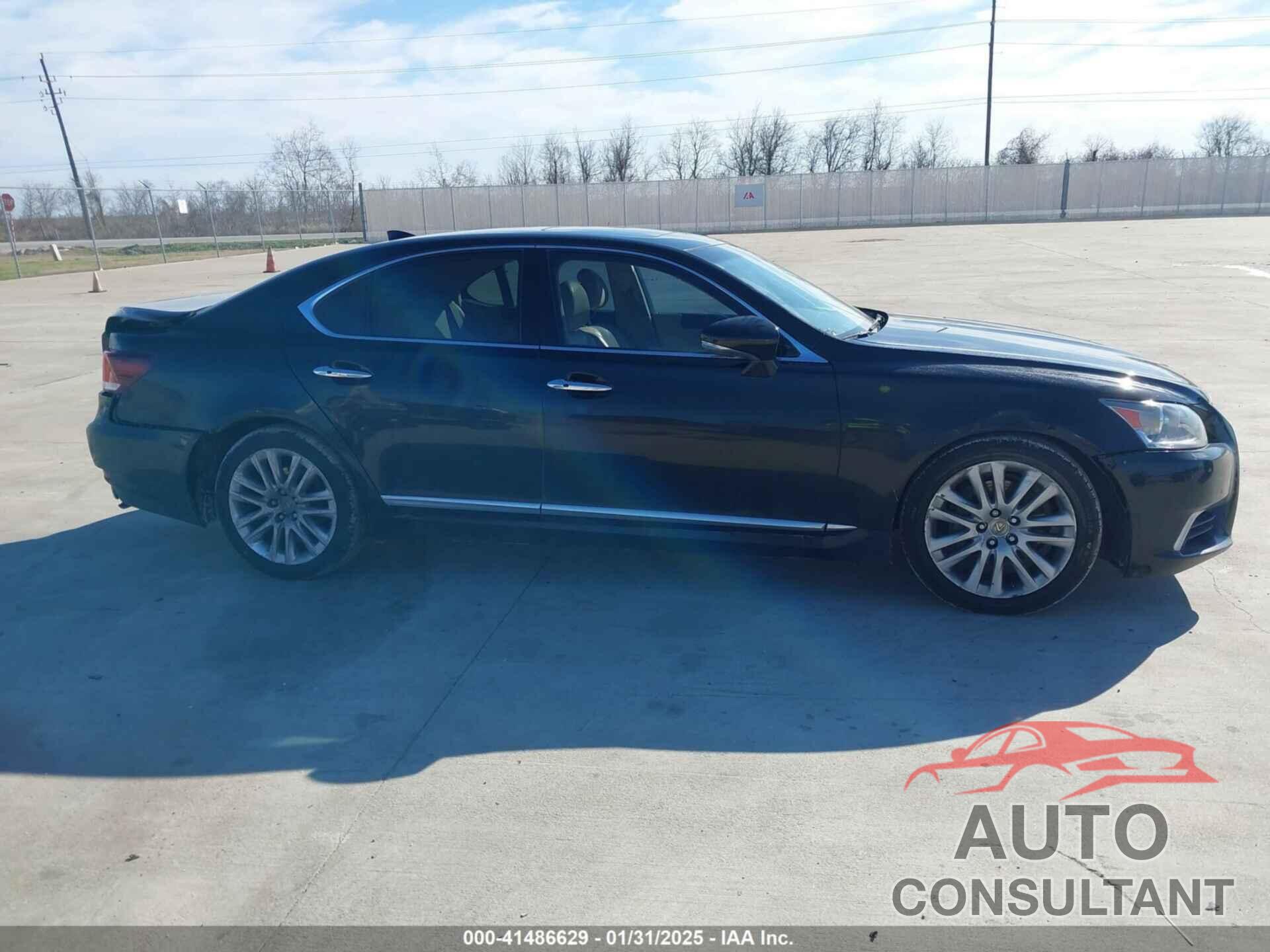 LEXUS LS 460 2016 - JTHBL5EF8G5140660