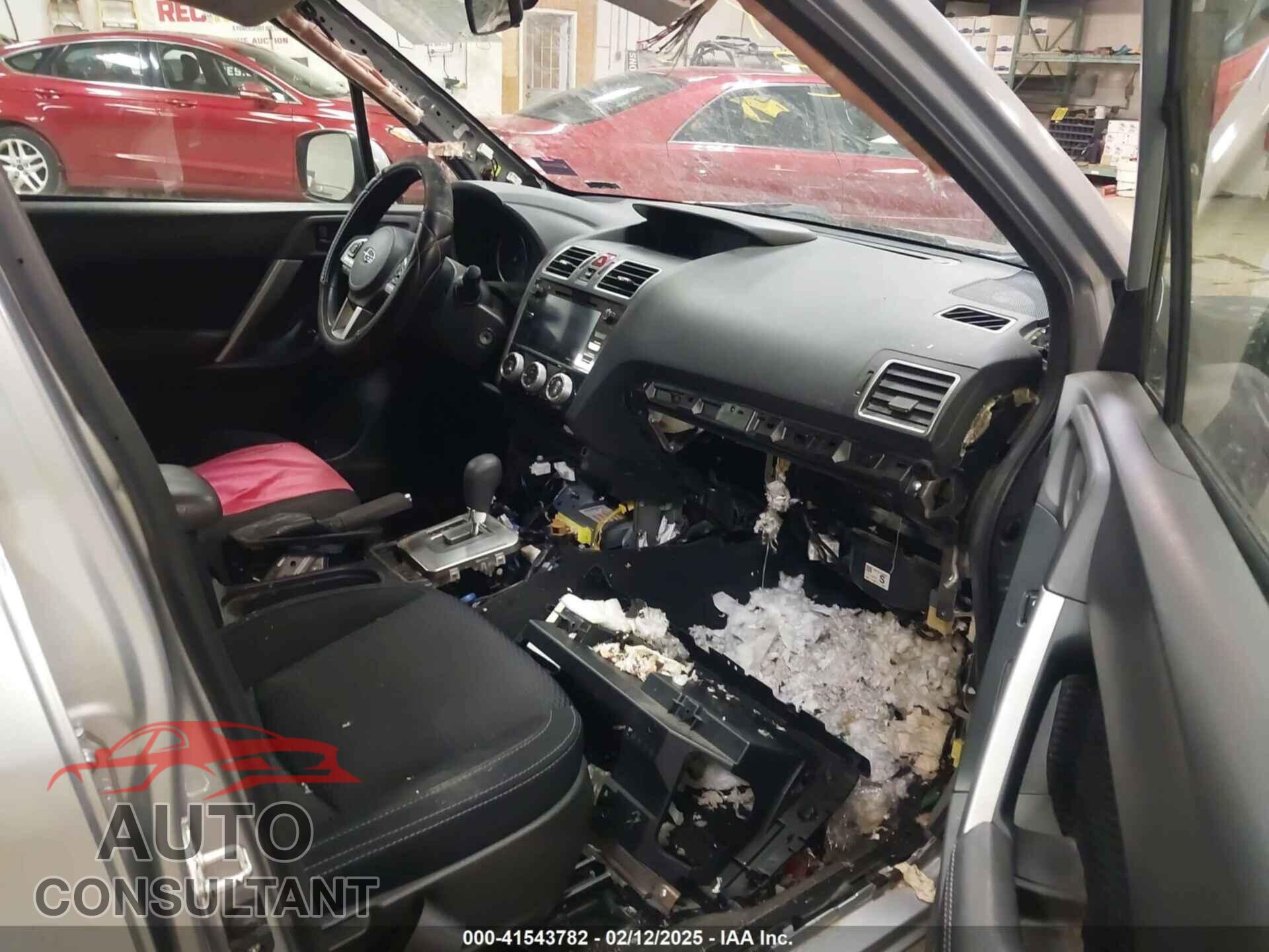SUBARU FORESTER 2018 - JF2SJAEC8JH445640