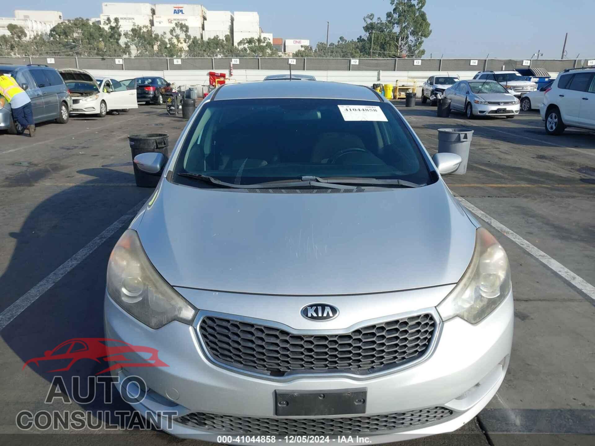 KIA FORTE 2016 - KNAFX5A86G5522780