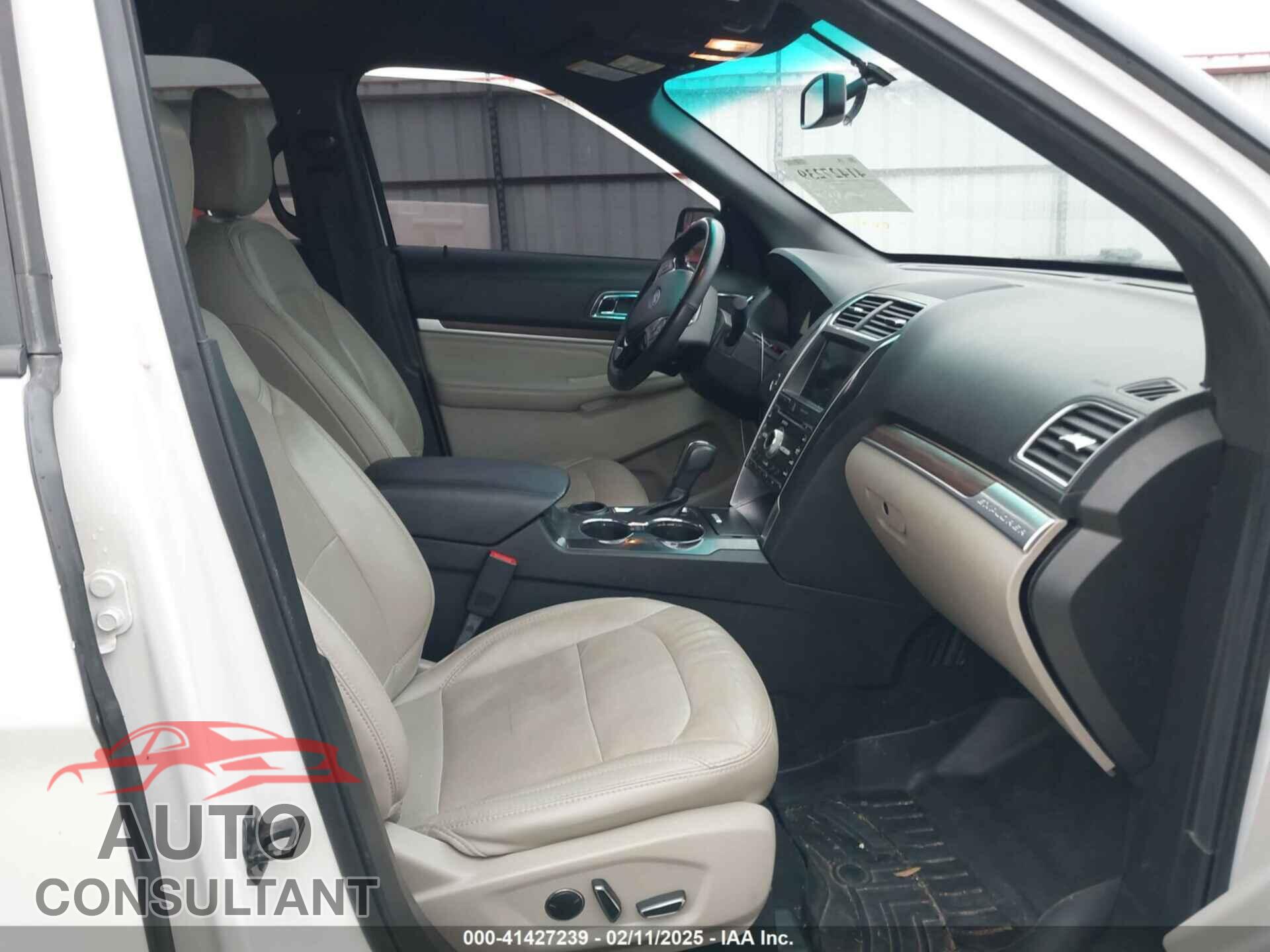 FORD EXPLORER 2018 - 1FM5K7F82JGC69918
