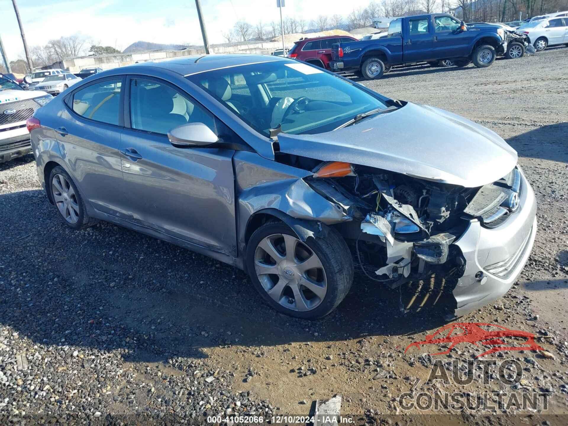 HYUNDAI ELANTRA 2012 - KMHDH4AE3CU479132