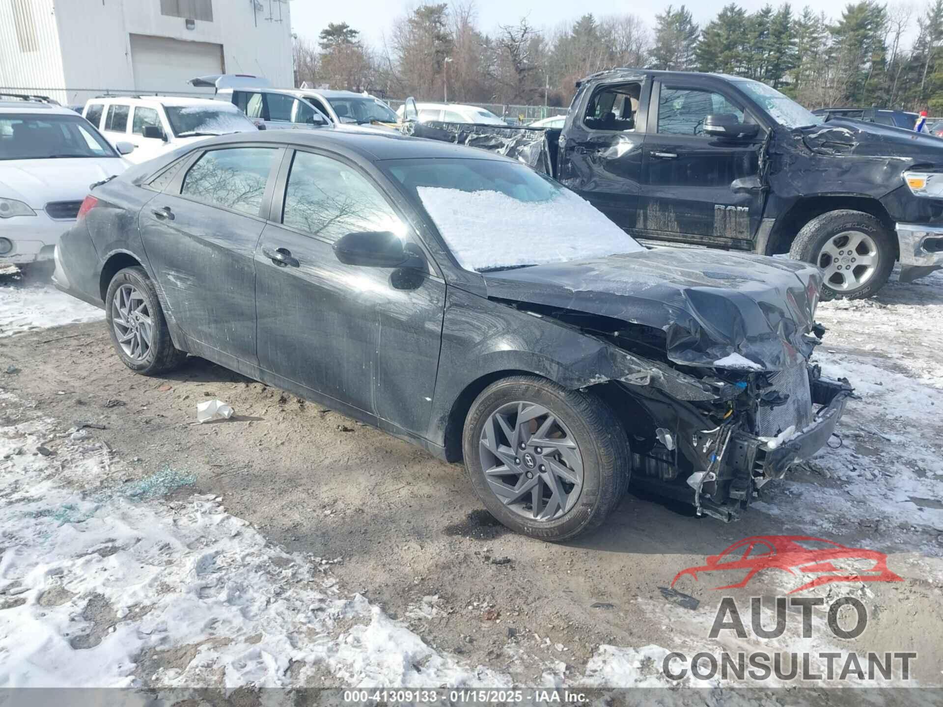 HYUNDAI ELANTRA 2024 - KMHLM4DG3RU727957