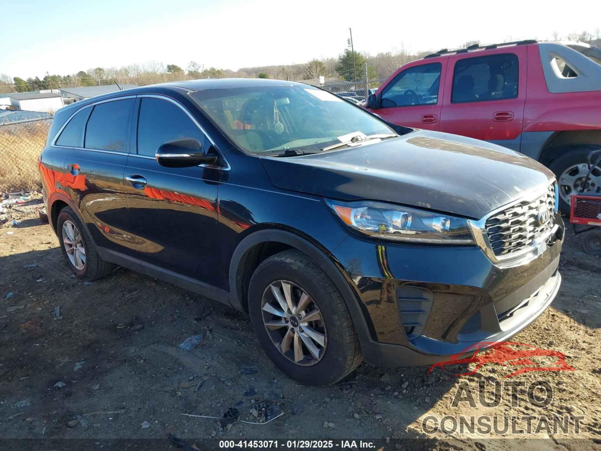 KIA SORENTO 2019 - 5XYPG4A37KG577535