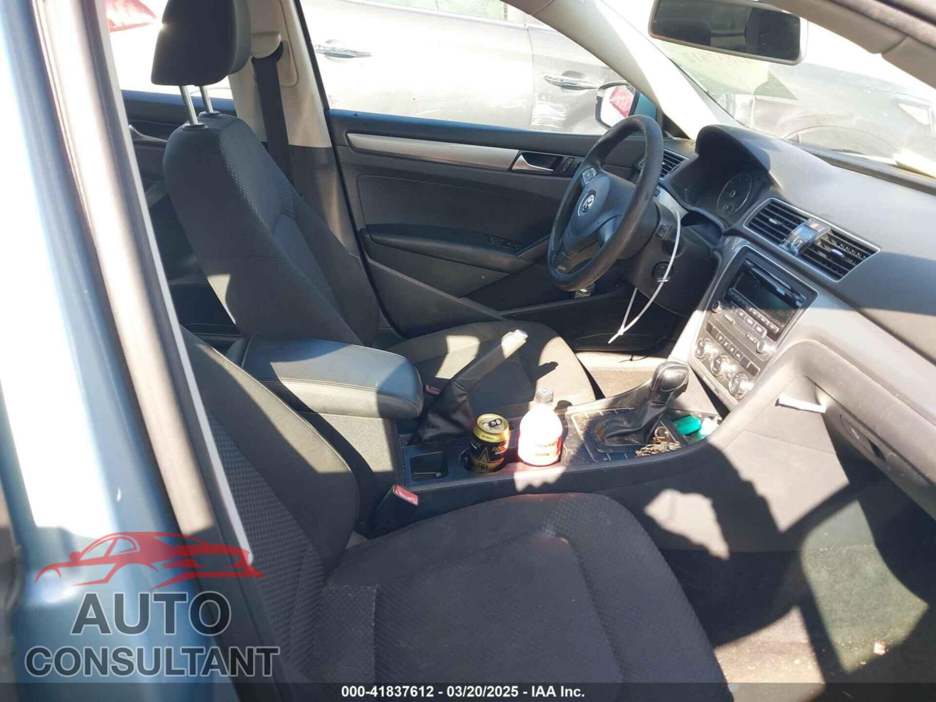 VOLKSWAGEN PASSAT 2012 - 1VWAP7A39CC103581