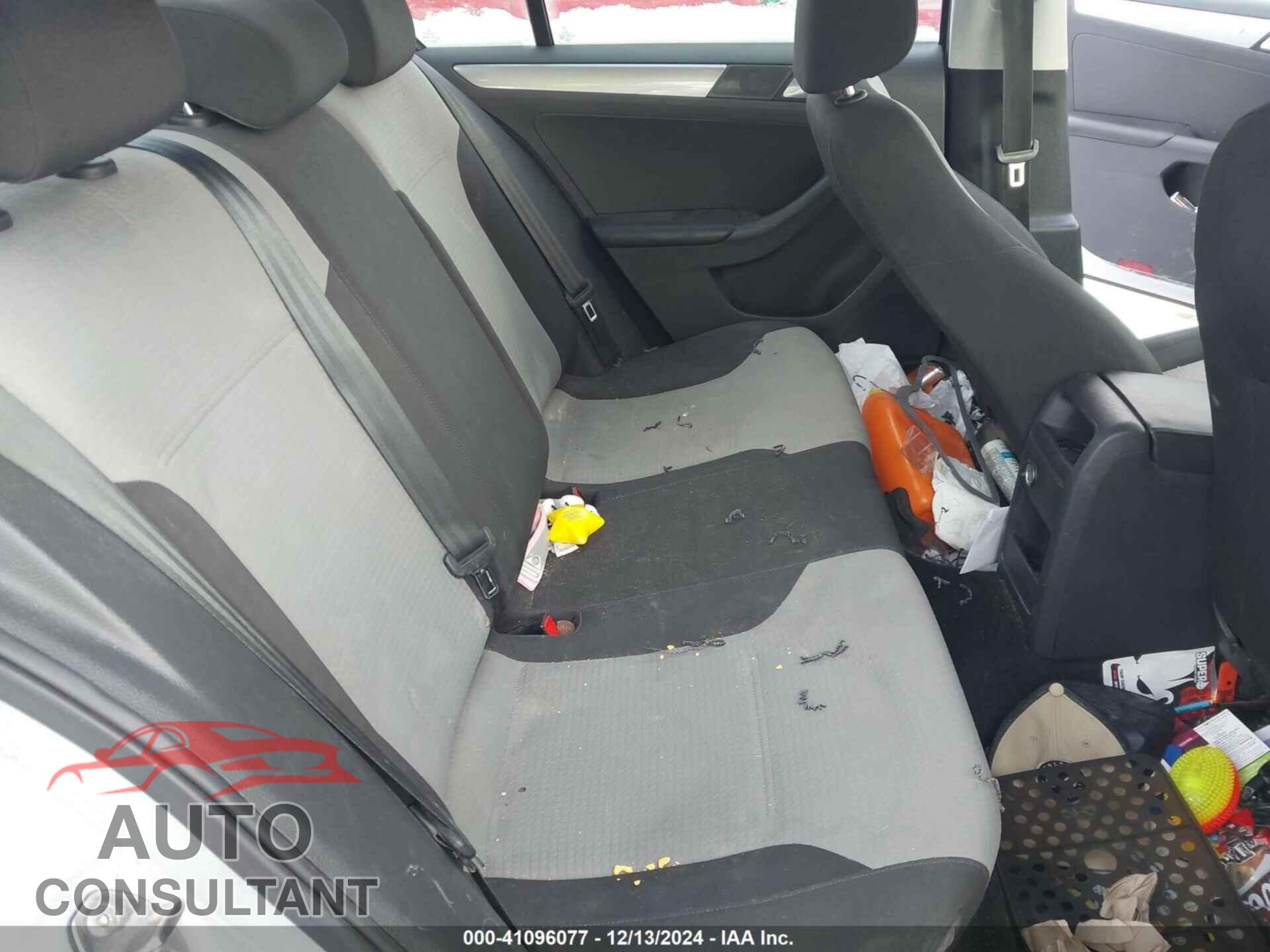 VOLKSWAGEN JETTA 2017 - 3VW2B7AJ8HM252569
