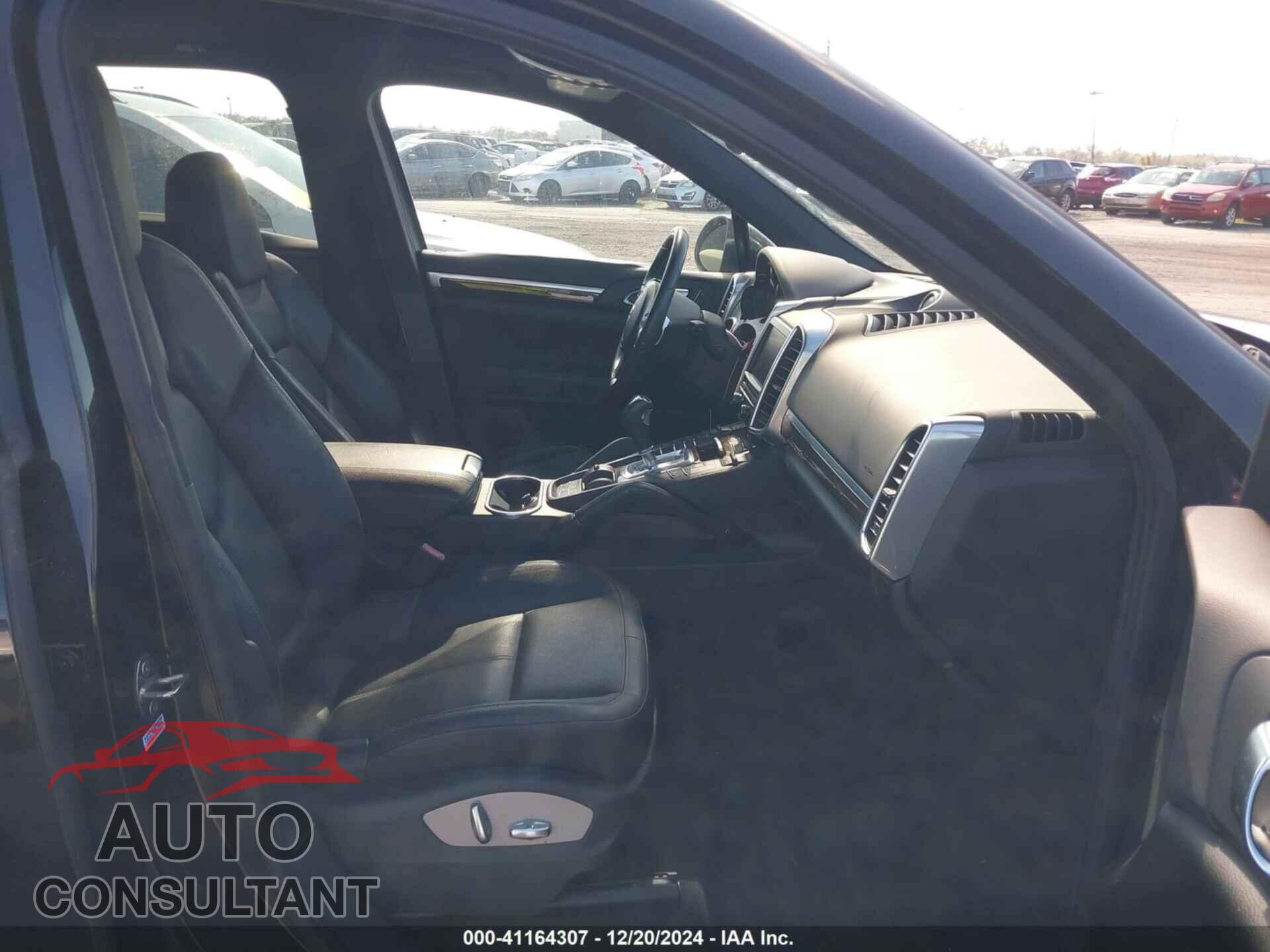 PORSCHE CAYENNE 2012 - WP1AA2A2XCLA08377