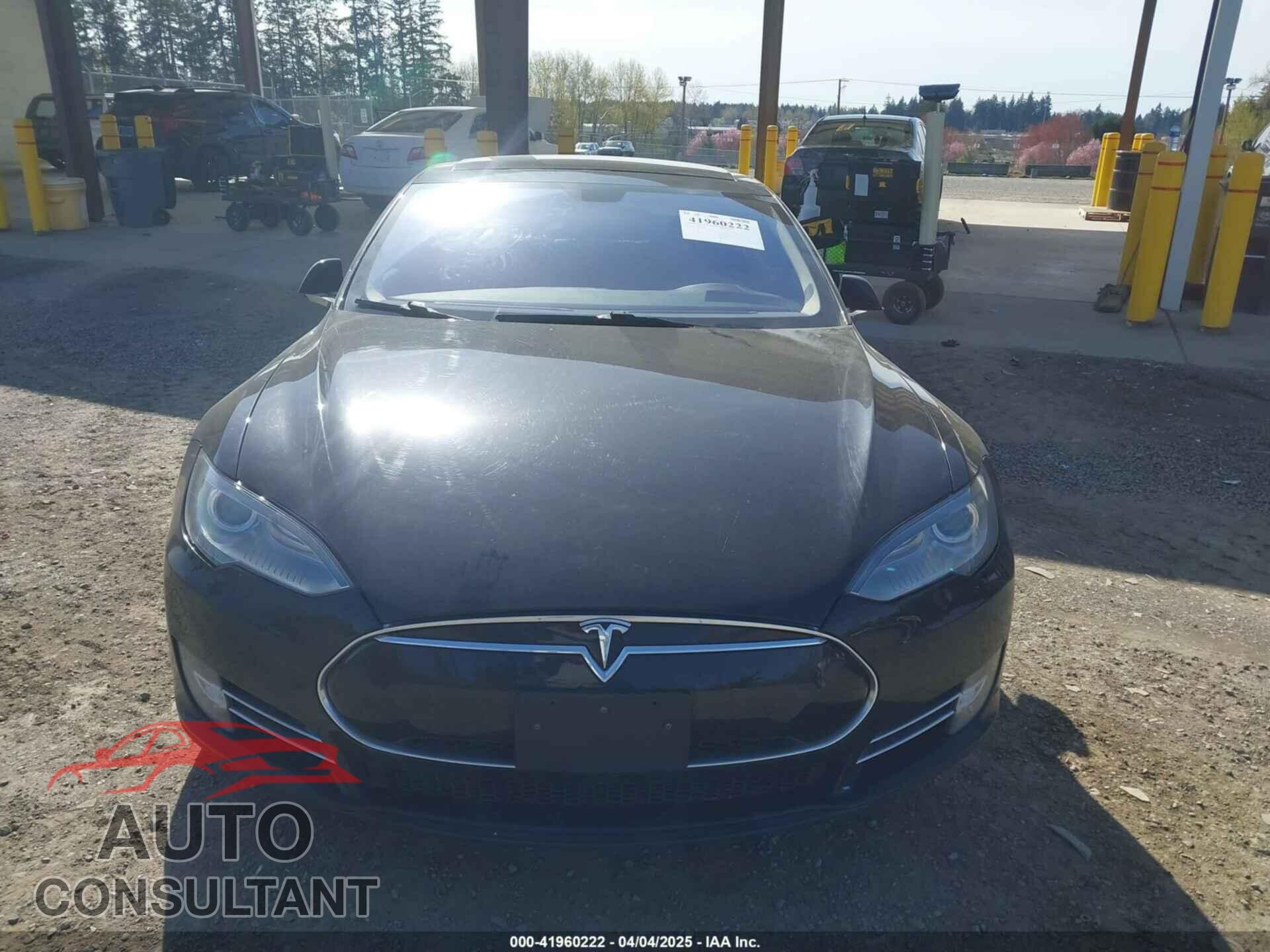 TESLA MODEL S 2014 - 5YJSA1H19EFP45024