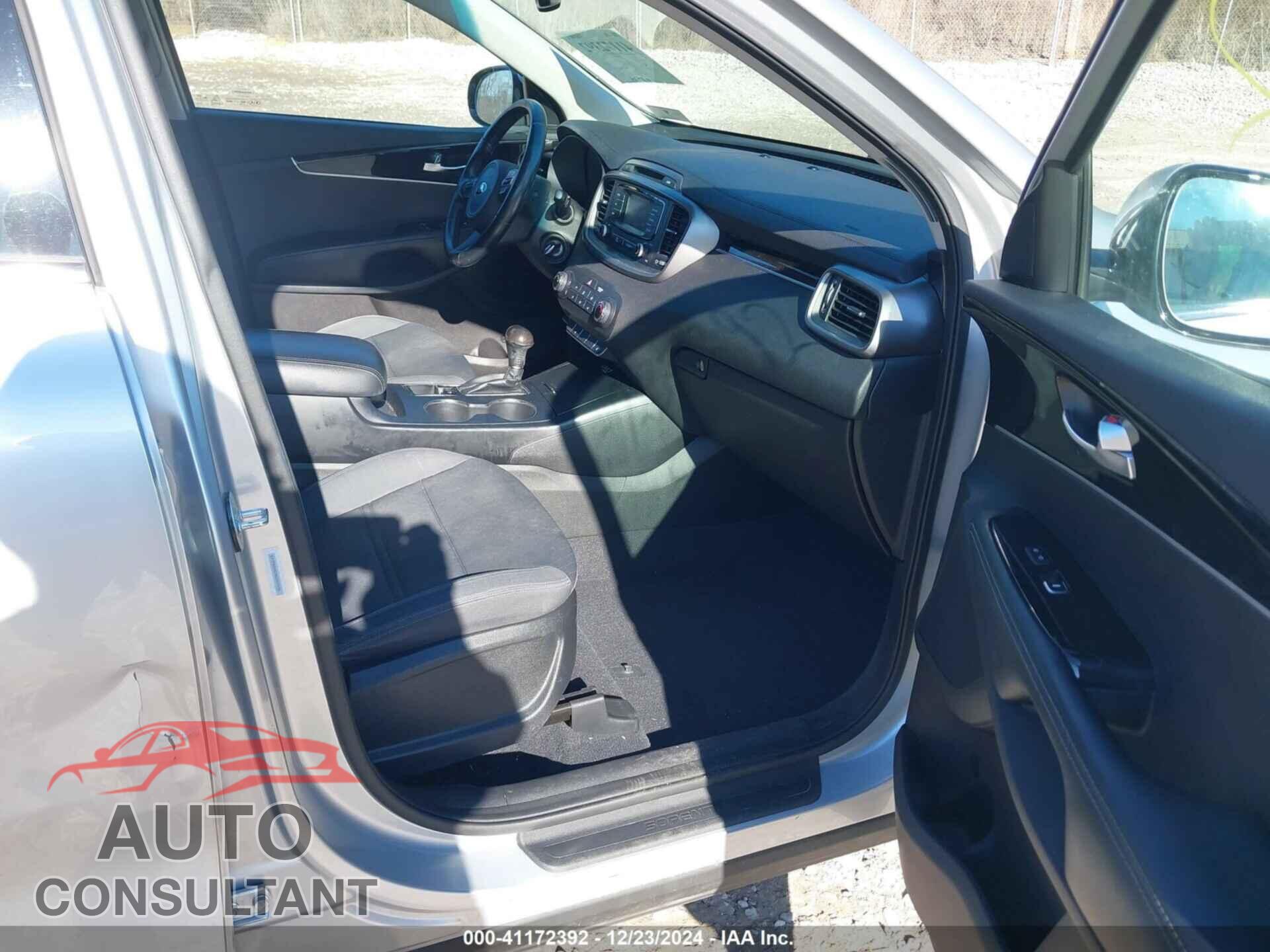 KIA SORENTO 2016 - 5XYPGDA53GG009436