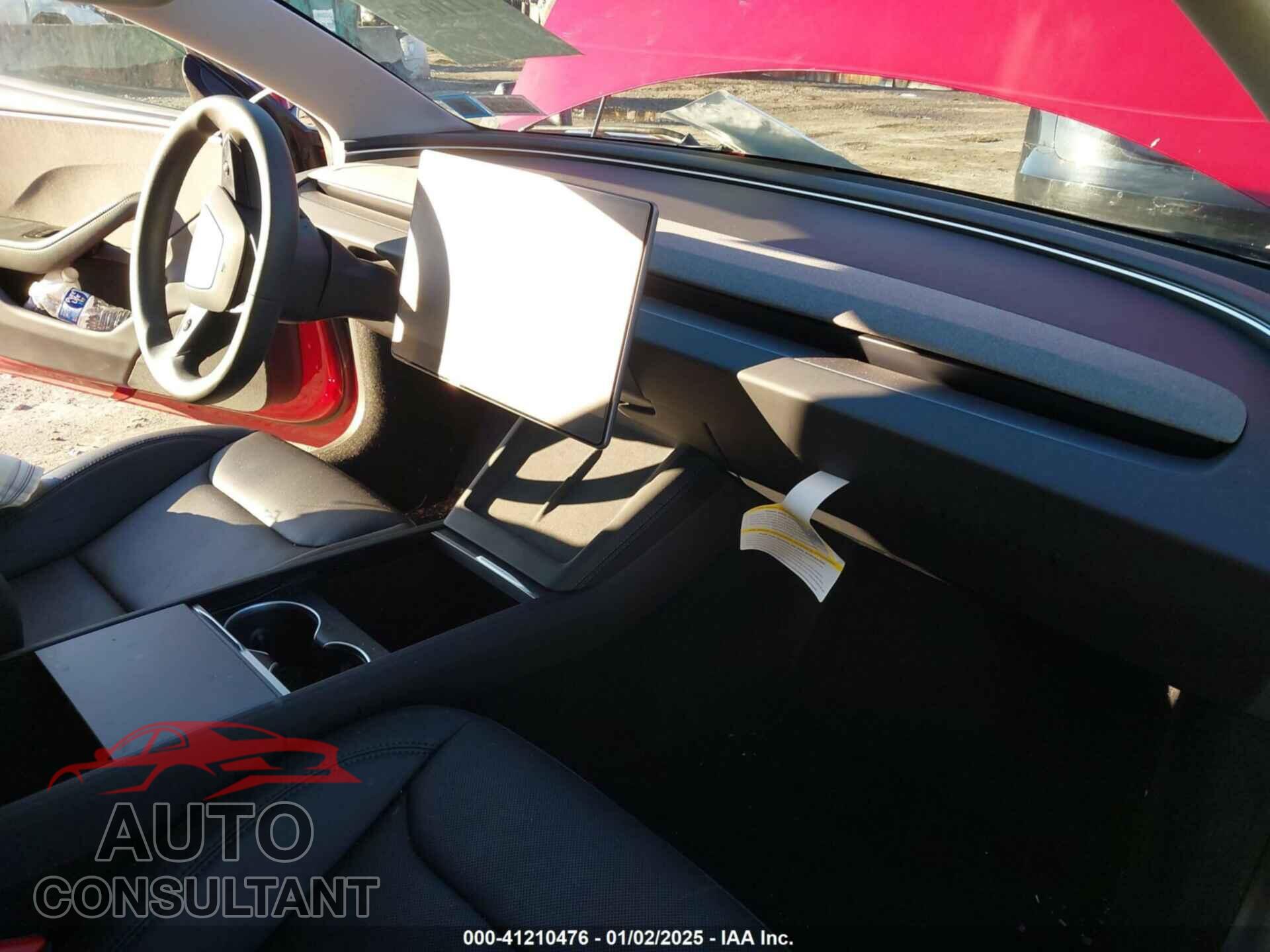 TESLA MODEL 3 2024 - 5YJ3E1EA3RF733017