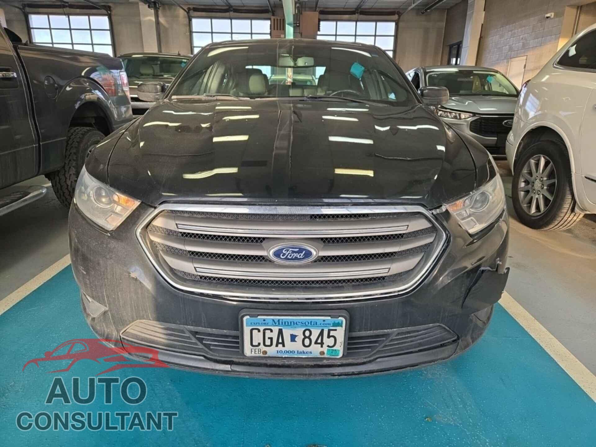 FORD TAURUS 2013 - 1FAHP2E80DG109151