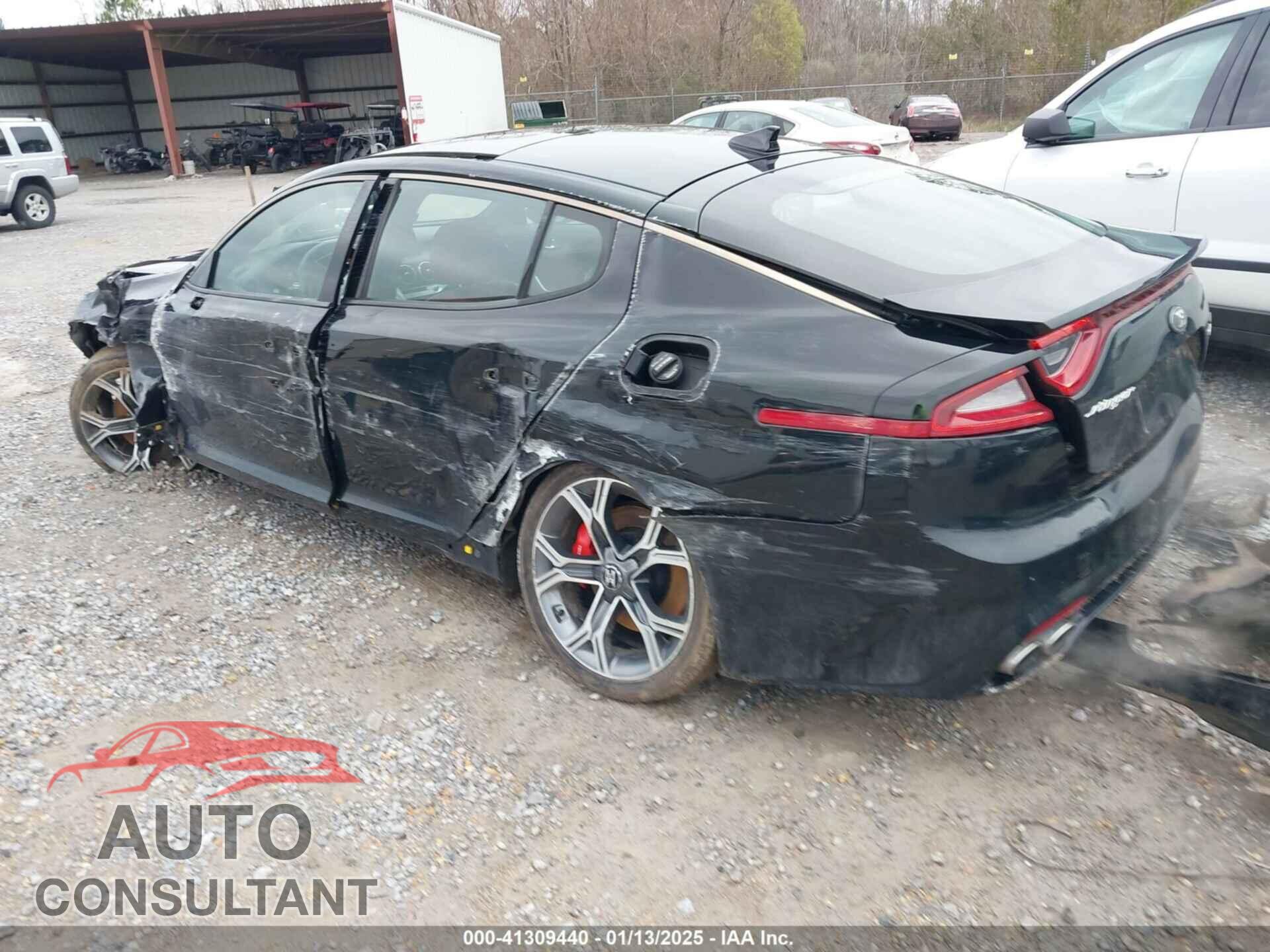 KIA STINGER 2018 - KNAE55LC4J6013081