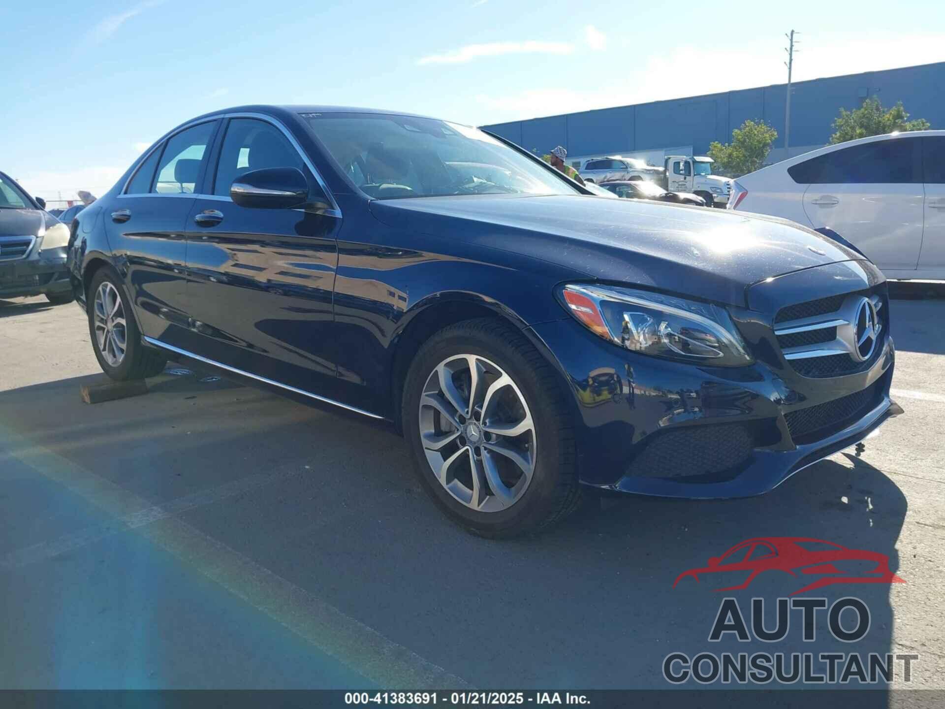 MERCEDES-BENZ C 300 2015 - 55SWF4KB4FU040458