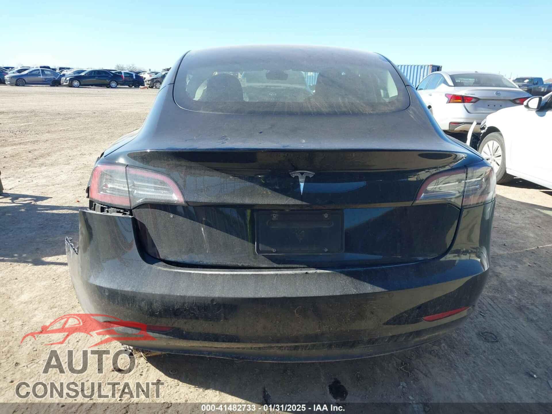 TESLA MODEL 3 2022 - 5YJ3E1EA6NF321474