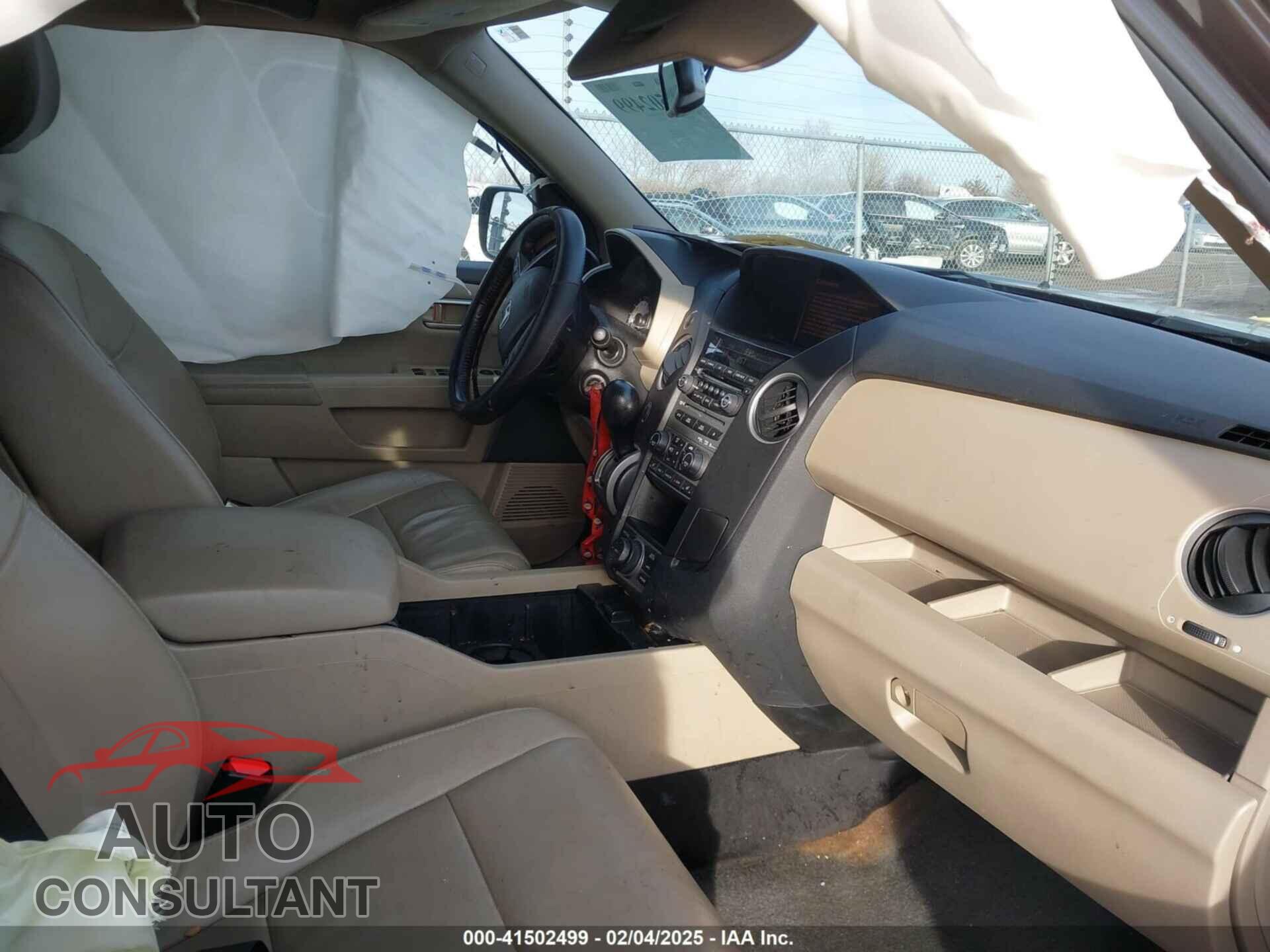 HONDA PILOT 2013 - 5FNYF4H94DB058177