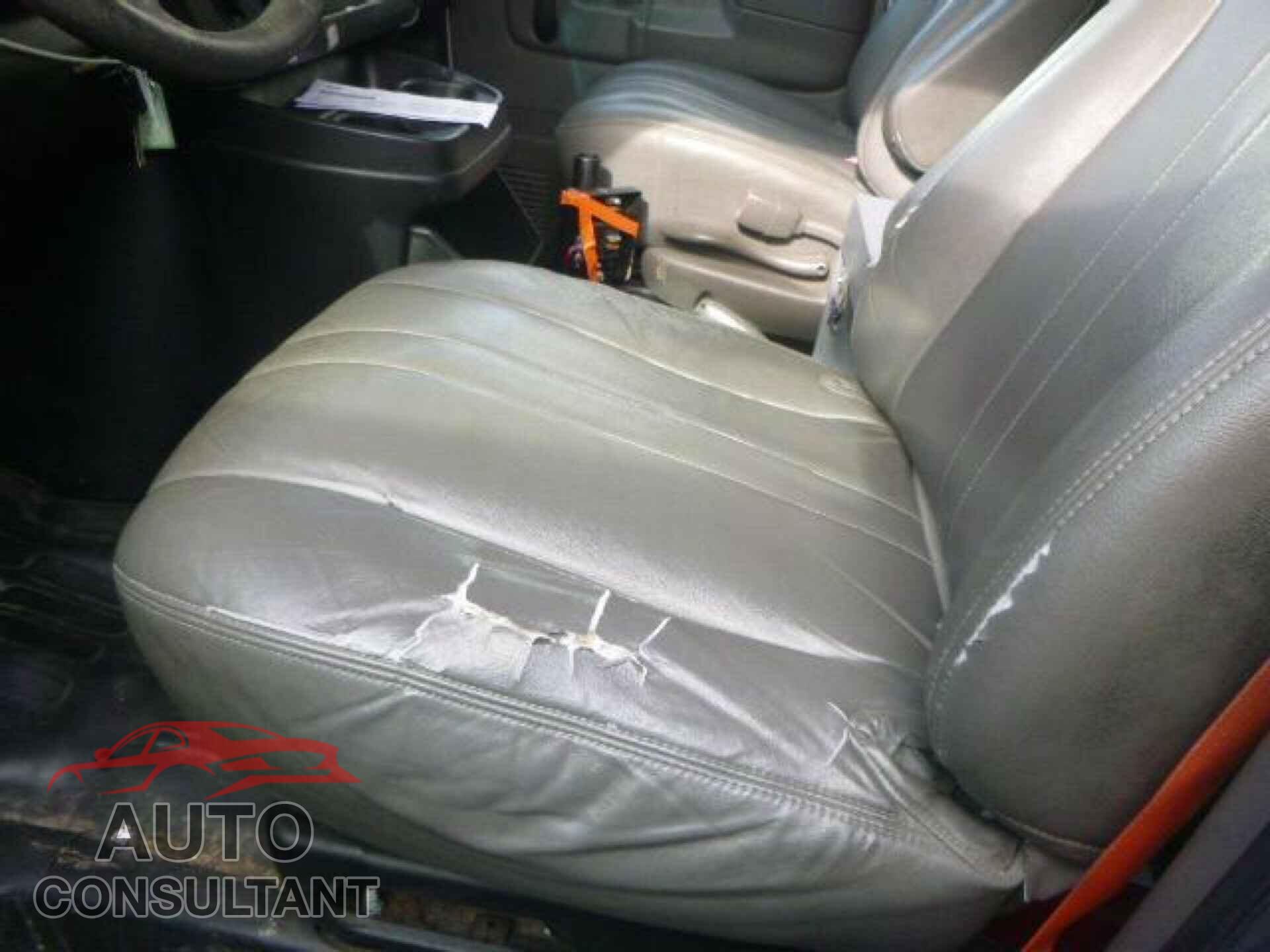 CHEVROLET EXPRESS G1500 2014 - 1GCSGAFX8E1166010