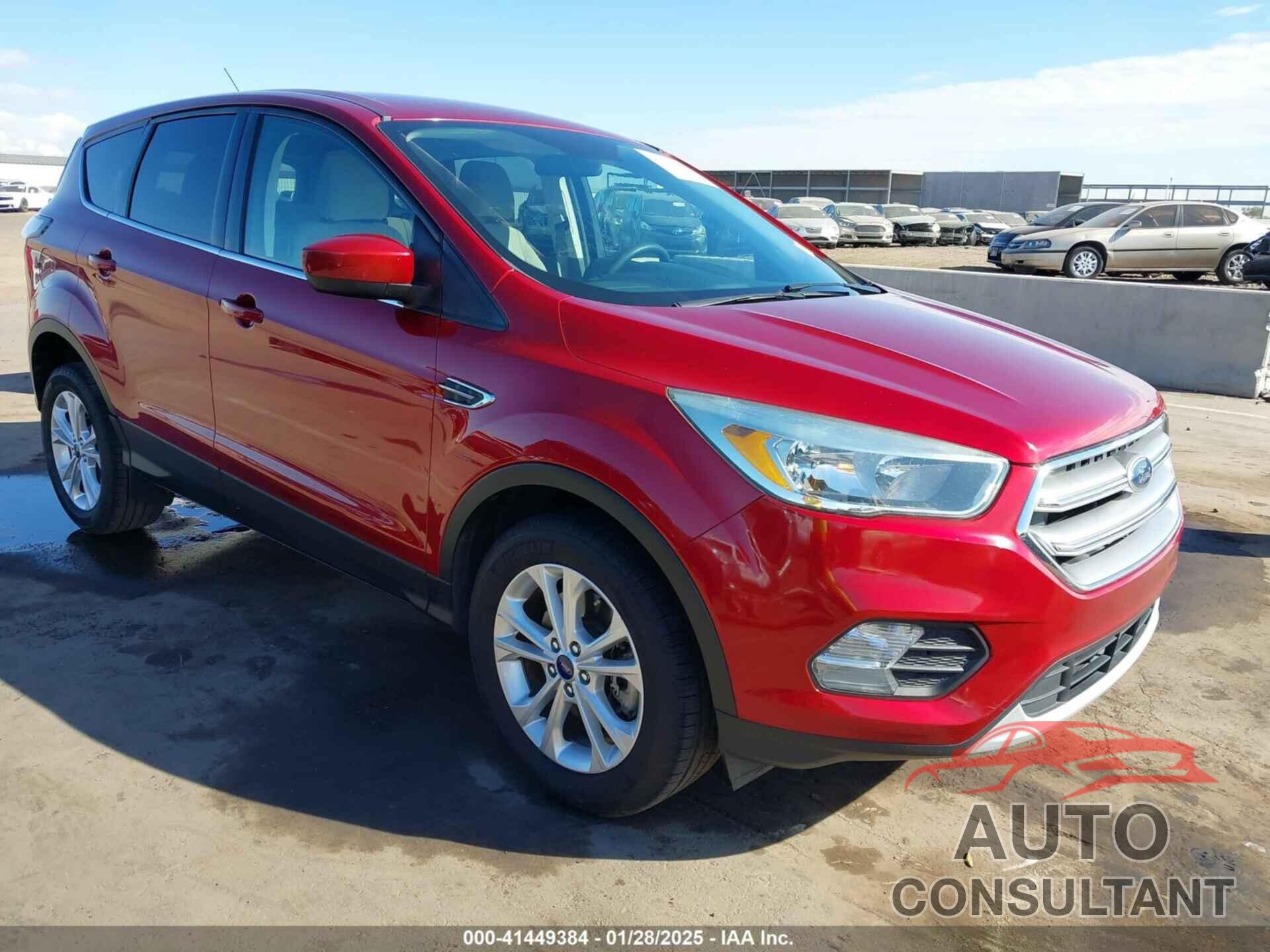 FORD ESCAPE 2017 - 1FMCU0G96HUB31181