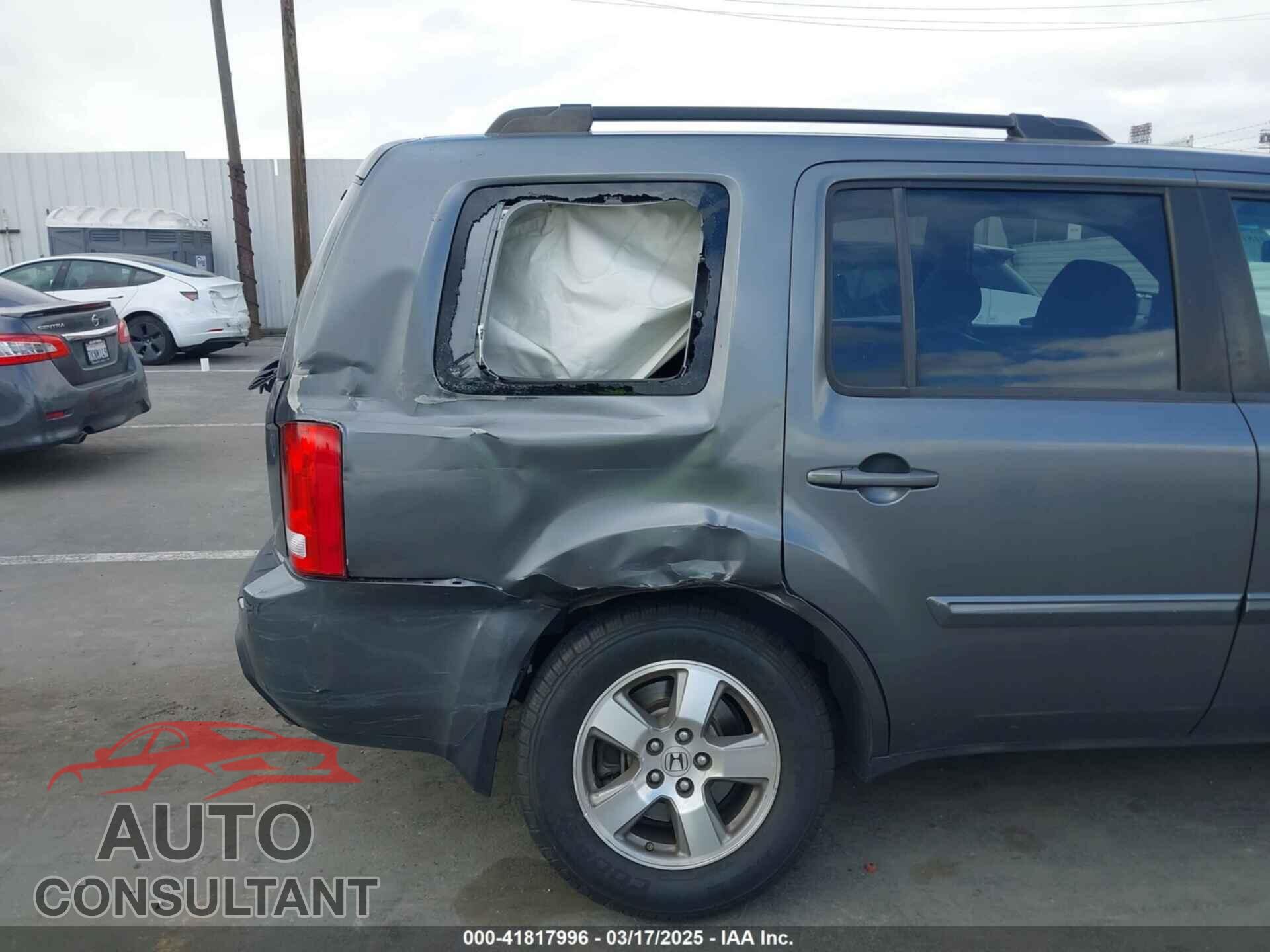 HONDA PILOT 2011 - 5FNYF3H53BB018693