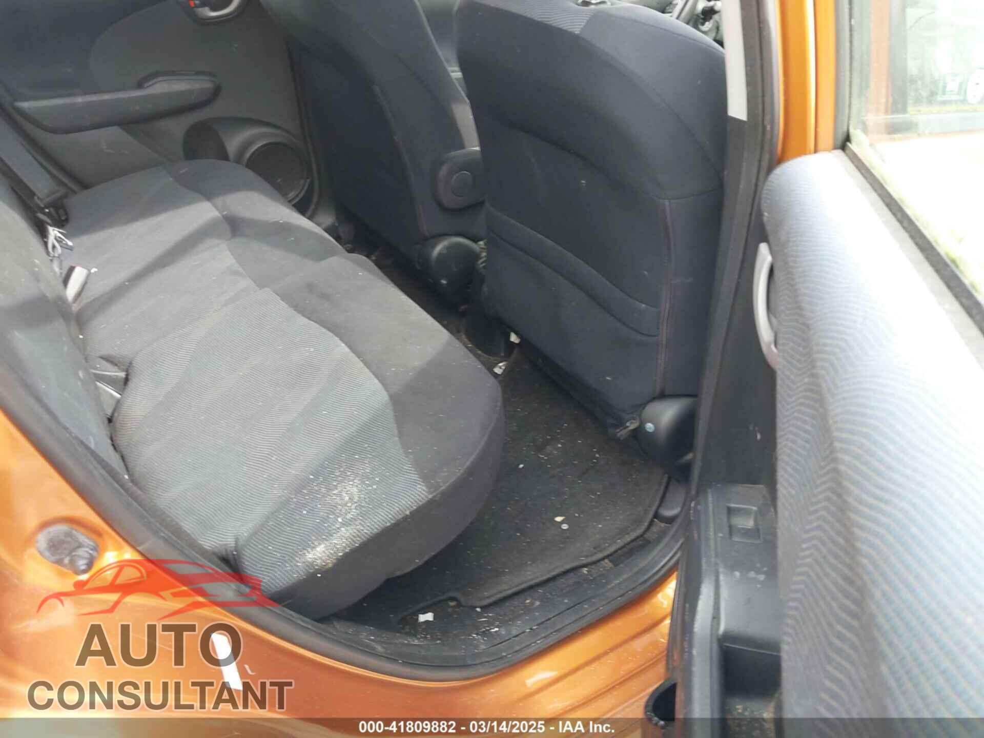 HONDA FIT 2009 - JHMGE88449S061714