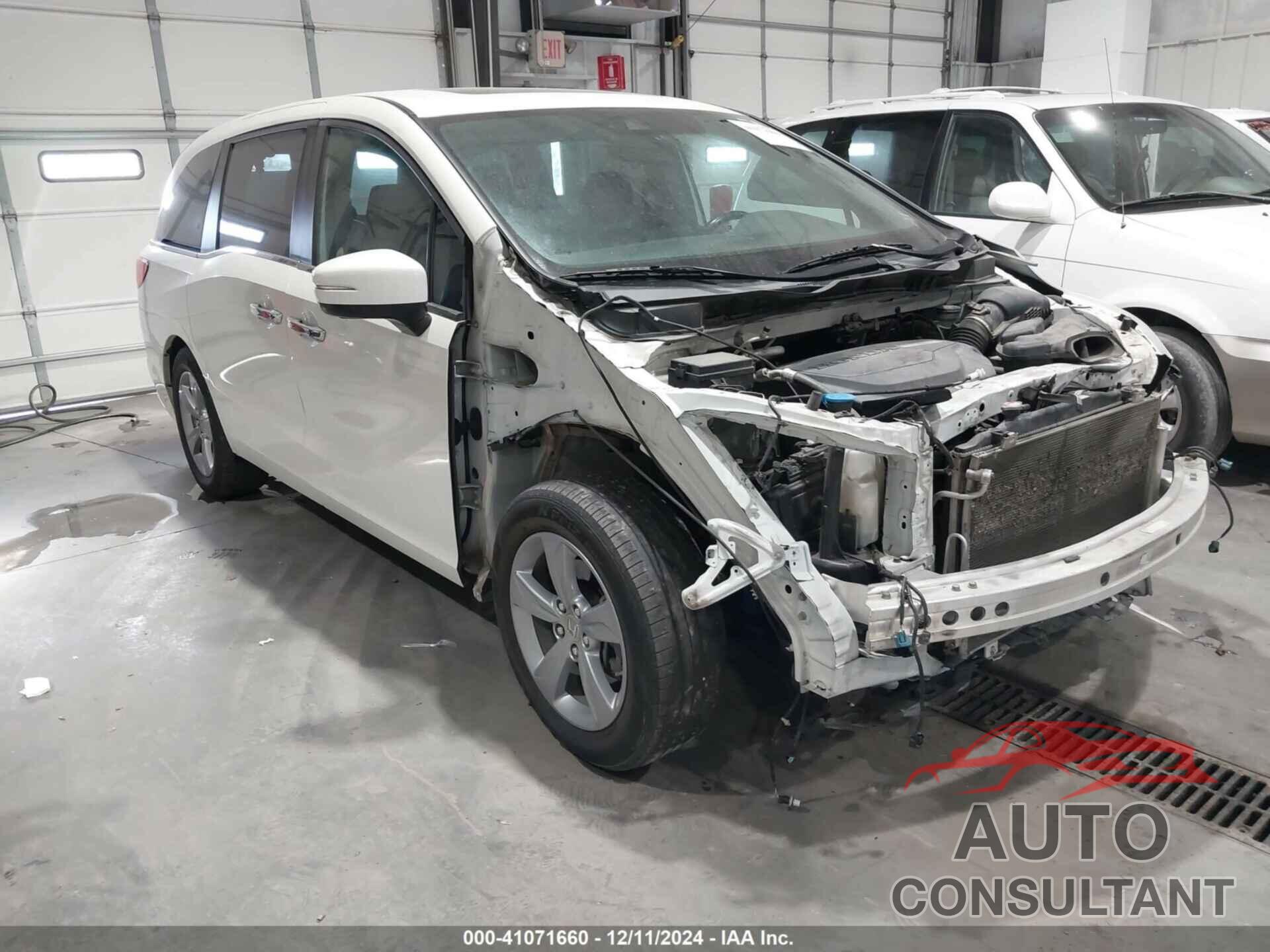 HONDA ODYSSEY 2018 - 5FNRL6H72JB040506