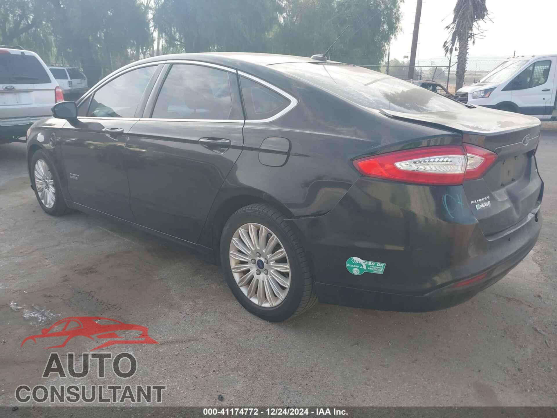 FORD FUSION ENERGI 2016 - 3FA6P0PU2GR320855