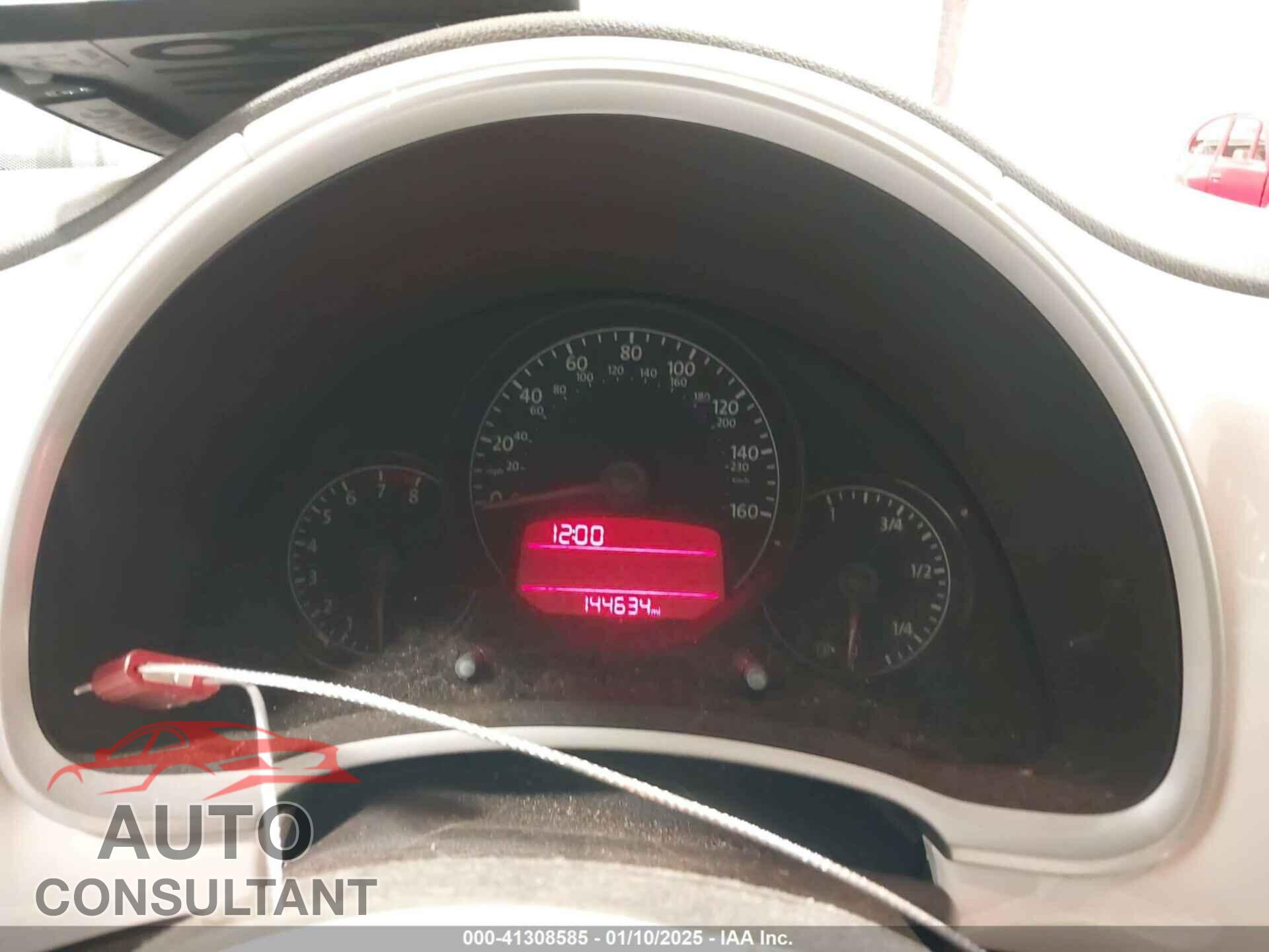 VOLKSWAGEN BEETLE 2012 - 3VWVA7AT5CM604095
