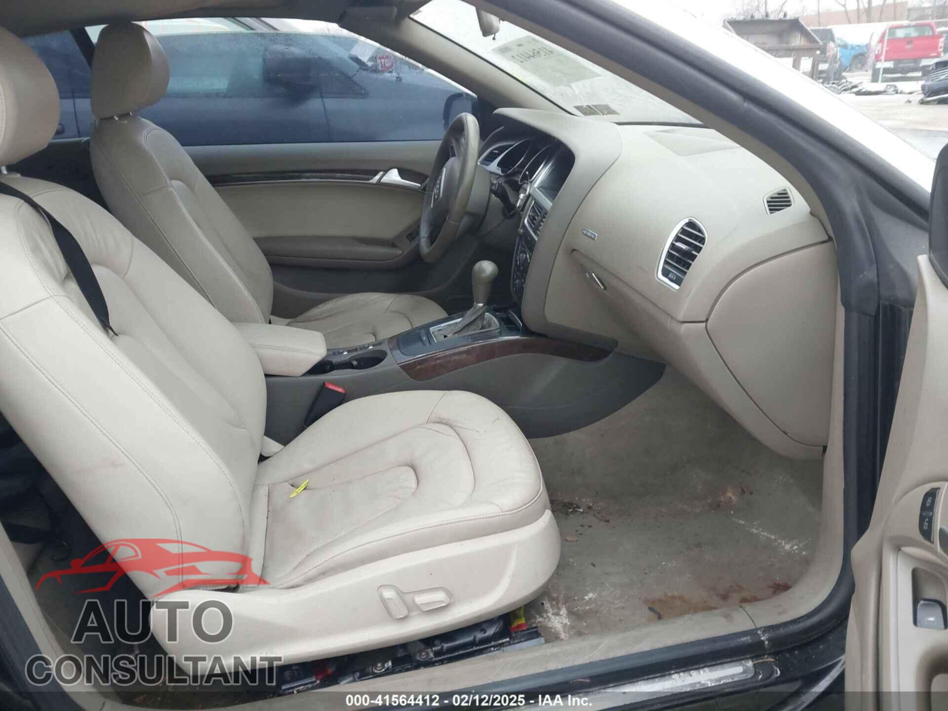 AUDI A5 2011 - WAUCFAFH7BN005875