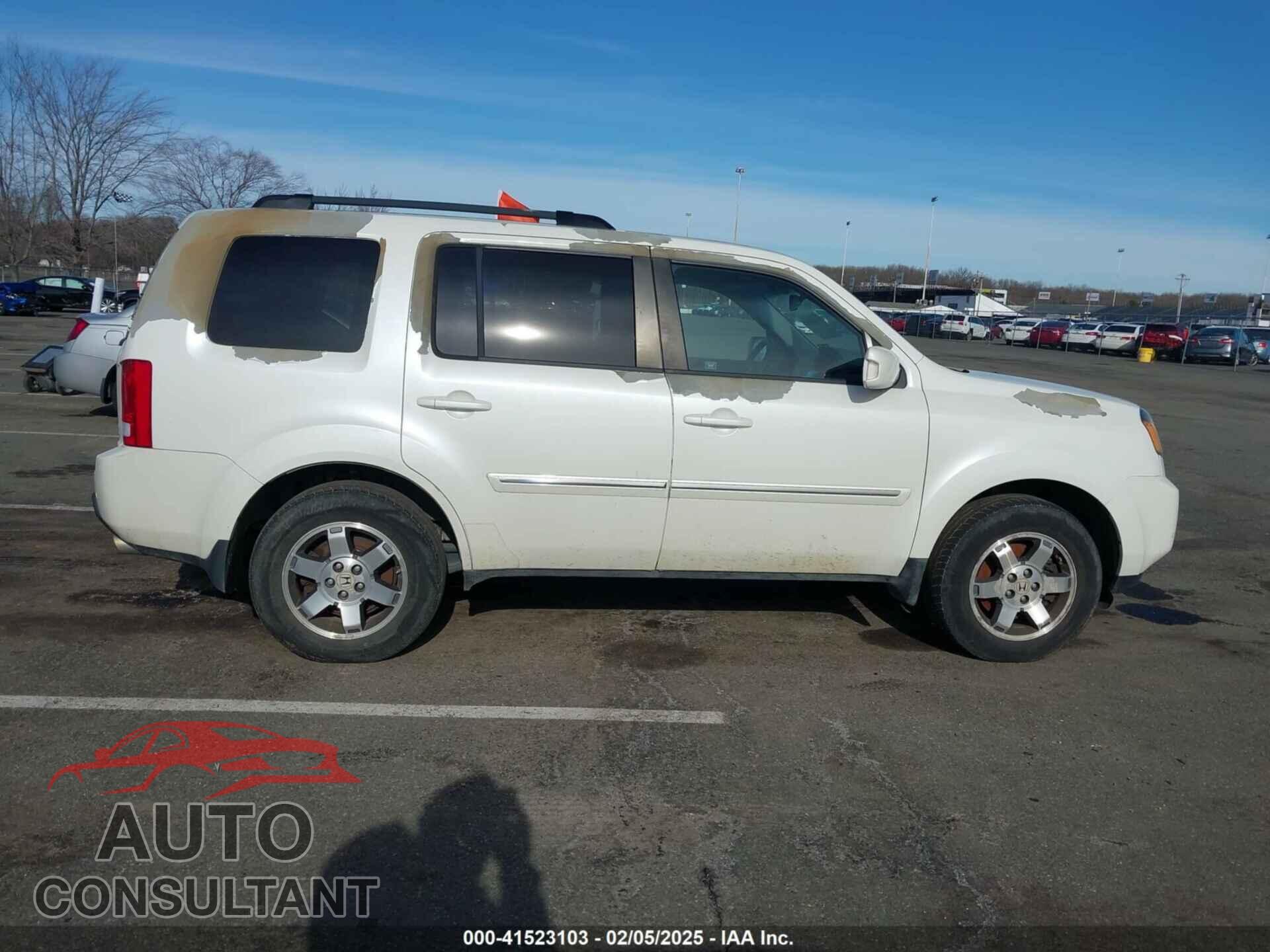 HONDA PILOT 2011 - 5FNYF4H97BB089484
