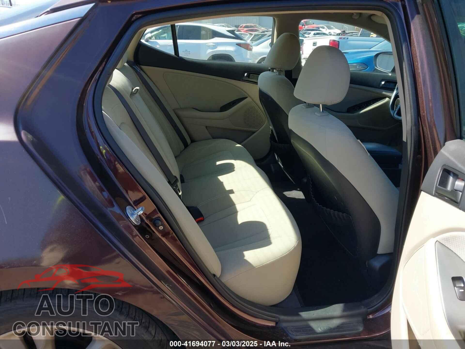 KIA OPTIMA 2011 - KNAGM4A73B5078538