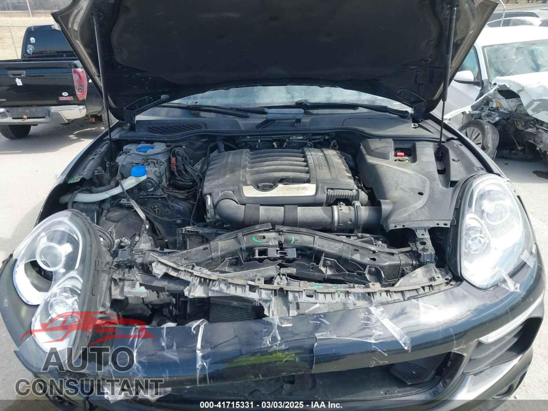 PORSCHE CAYENNE 2016 - WP1AA2A25GKA15765