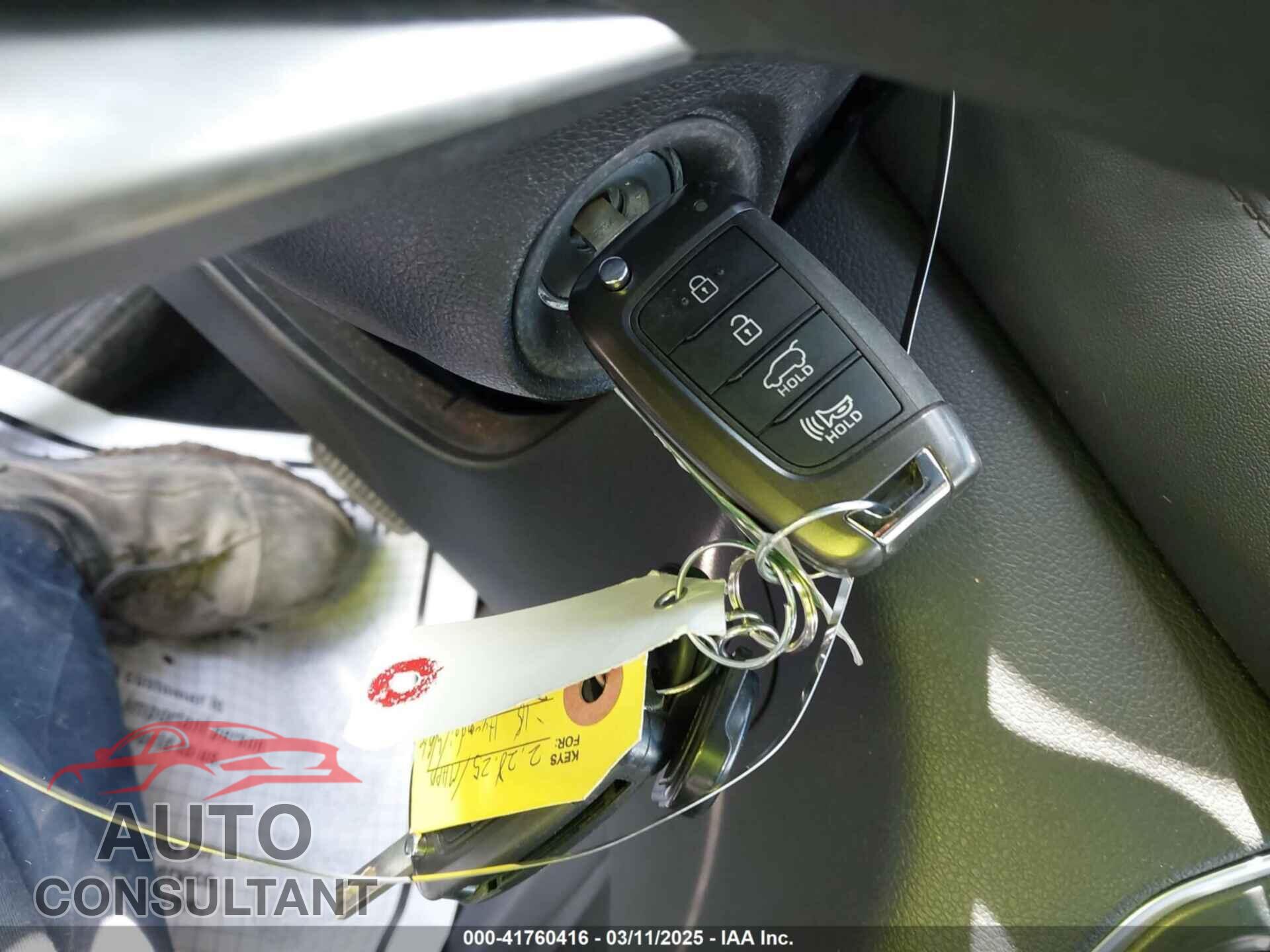 HYUNDAI SANTA FE 2019 - 5NMS23AD3KH070603