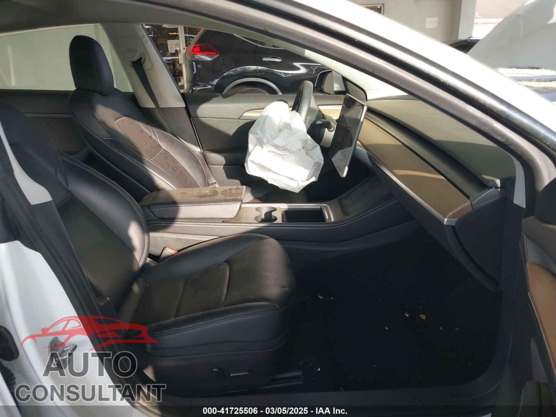 TESLA MODEL 3 2022 - 5YJ3E1EB2NF266594
