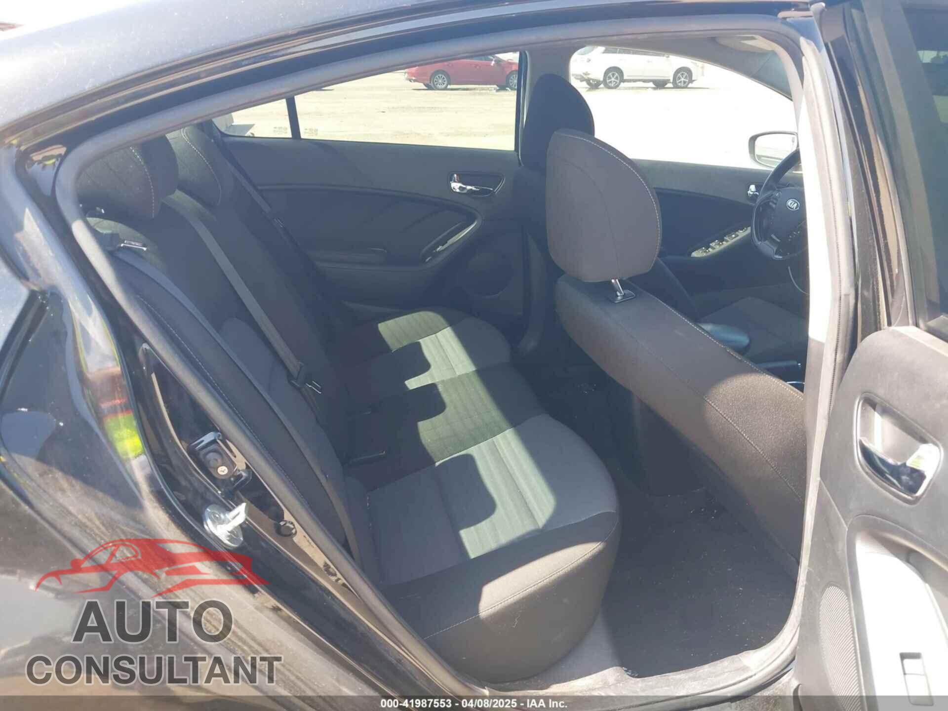 KIA FORTE 2017 - 3KPFL4A79HE088876