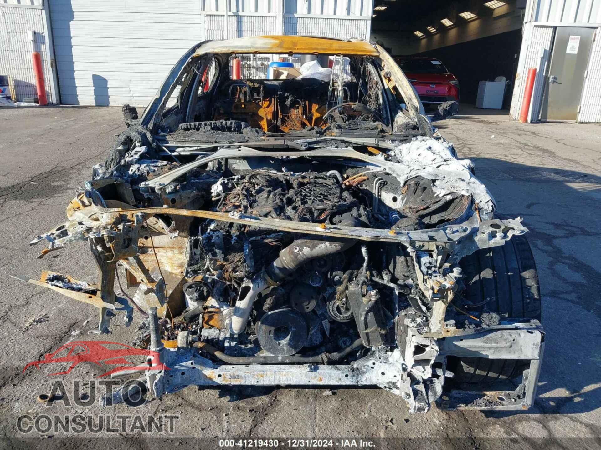 BMW 3 SERIES 2023 - 3MW49FF01P8D02041