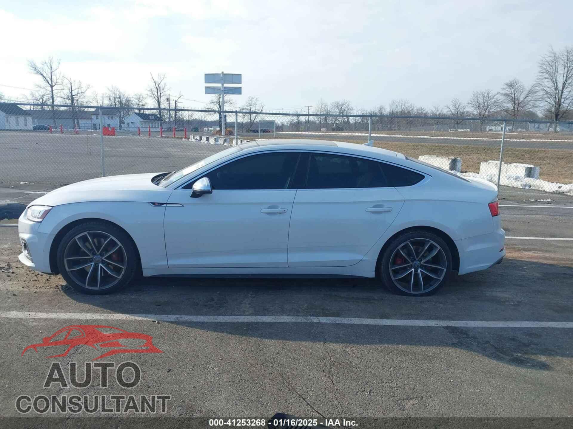 AUDI S5 2018 - WAUC4CF58JA011312