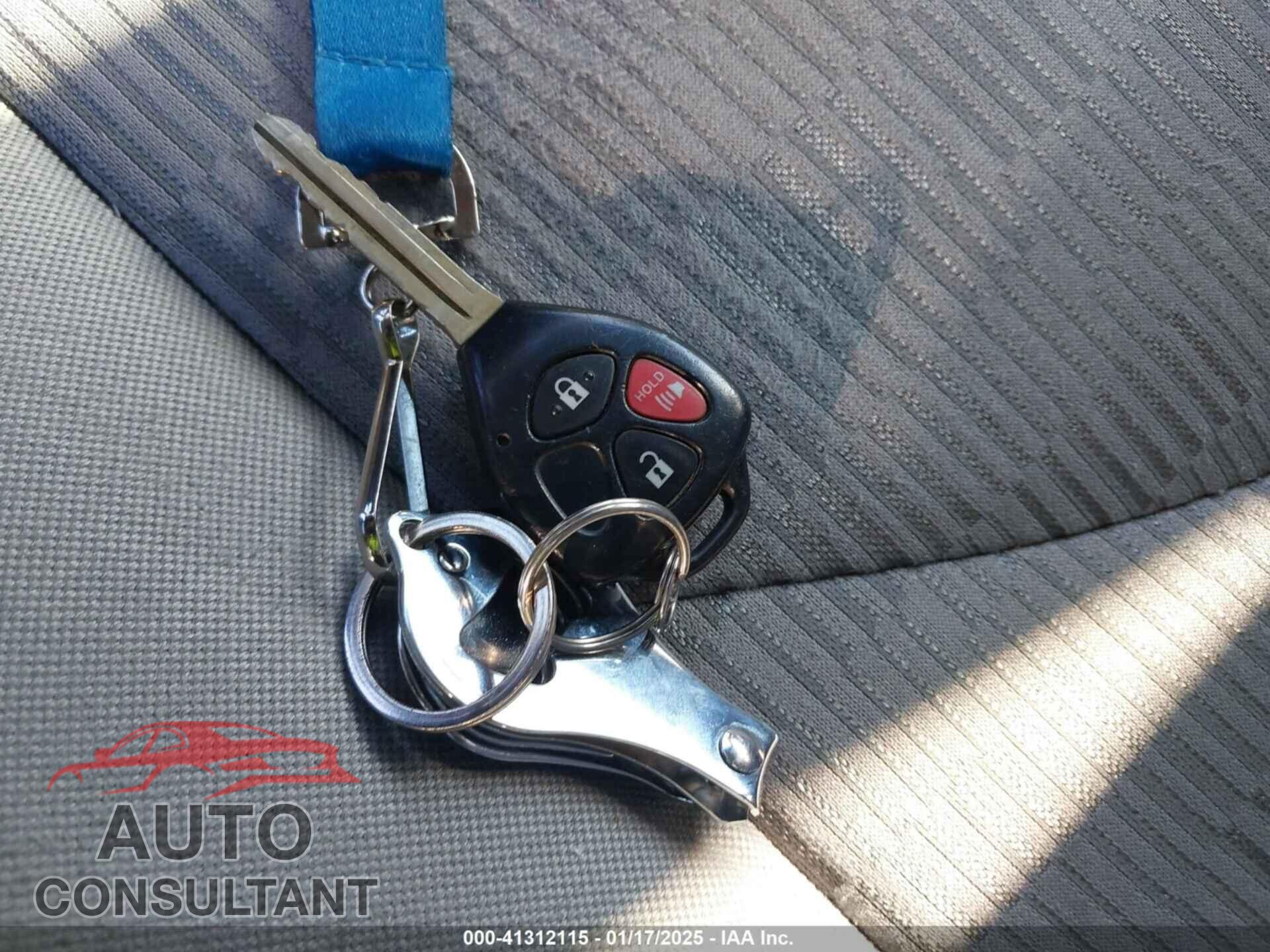 TOYOTA RAV4 2012 - 2T3BF4DV2CW224617